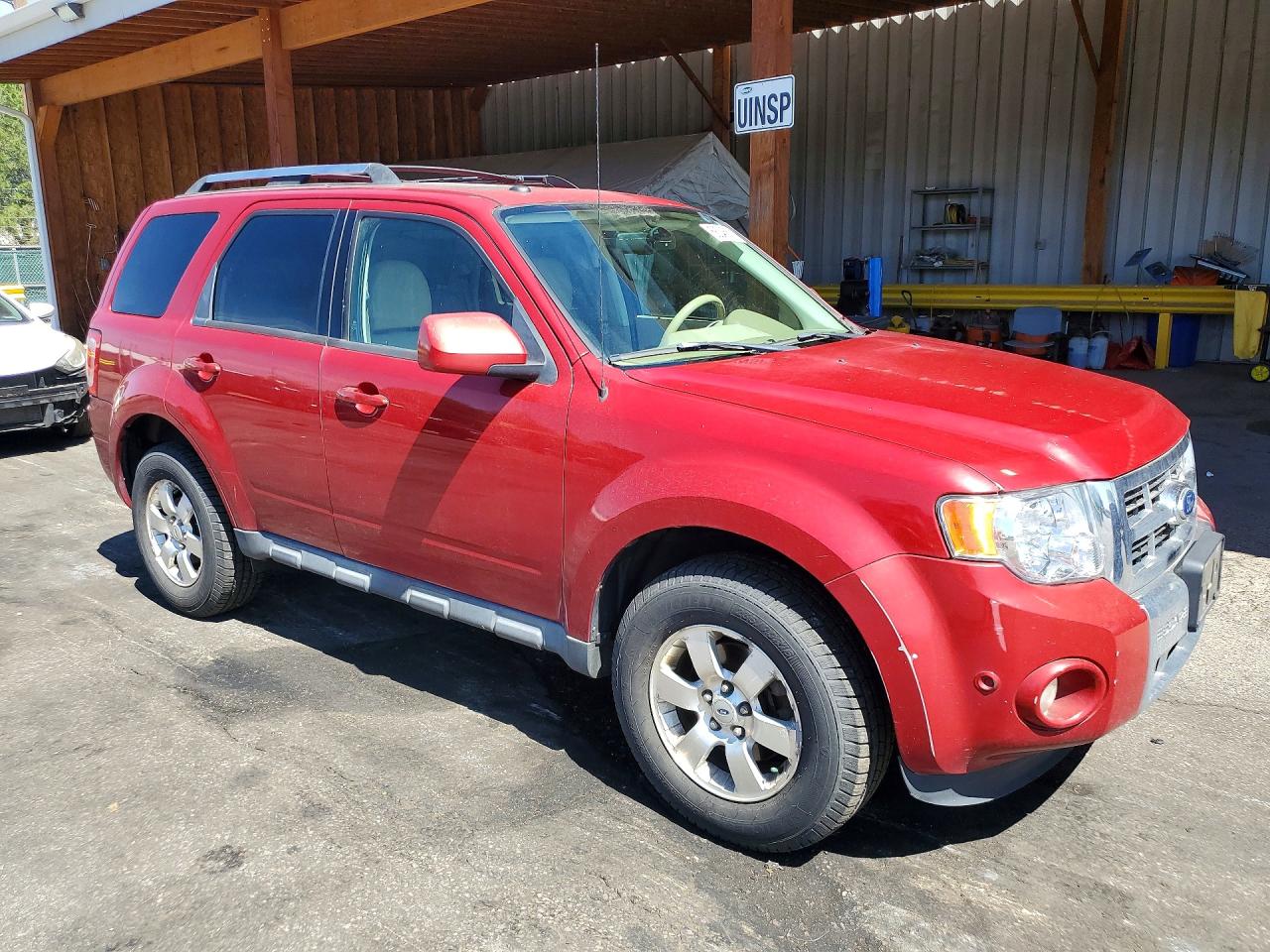 2011 Ford Escape Limited Red vin: 1FMCU9EG5BKB73107