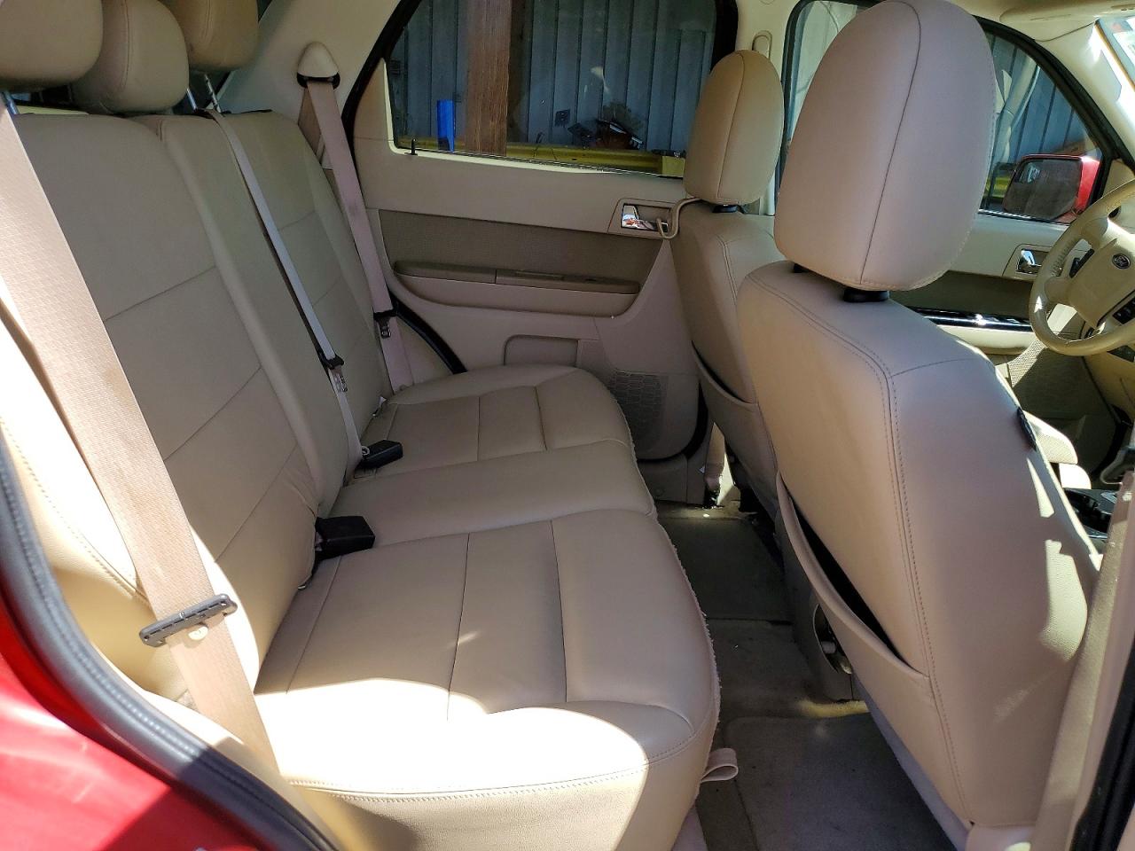 2011 Ford Escape Limited Red vin: 1FMCU9EG5BKB73107