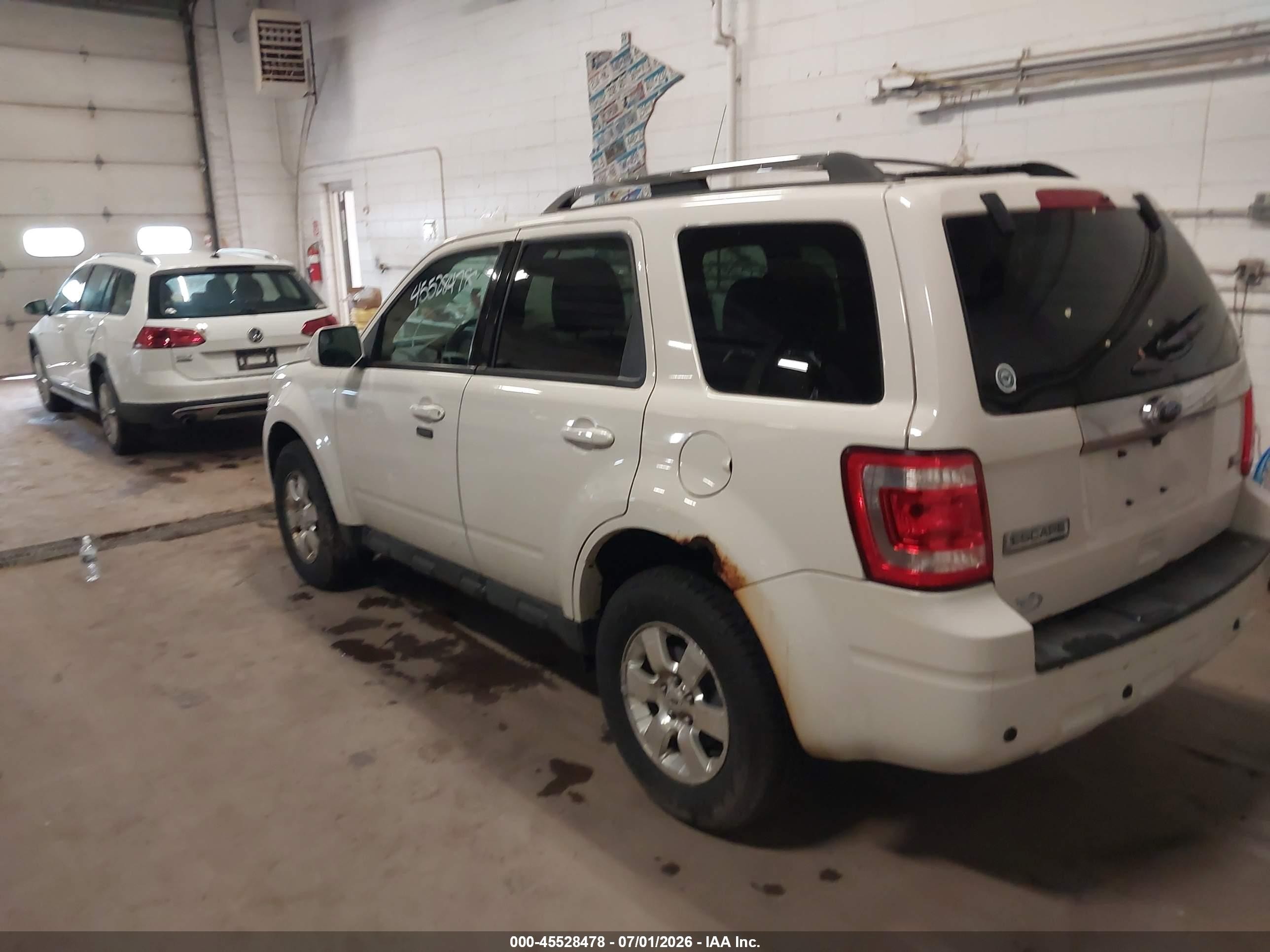 2011 Ford Escape Limited White vin: 1FMCU9EG5BKB78680
