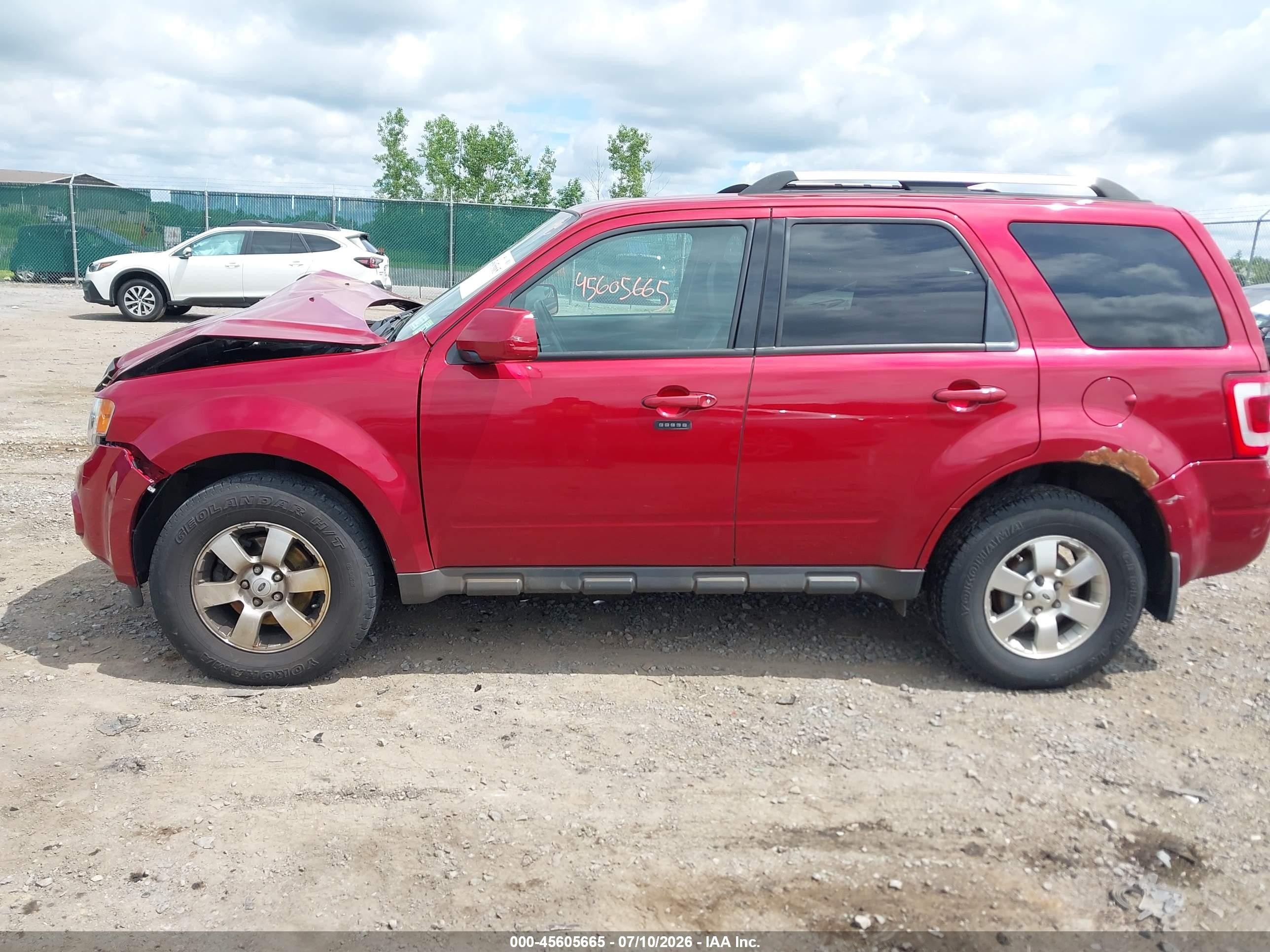 2012 Ford Escape Limited Red vin: 1FMCU9EG6CKB10549