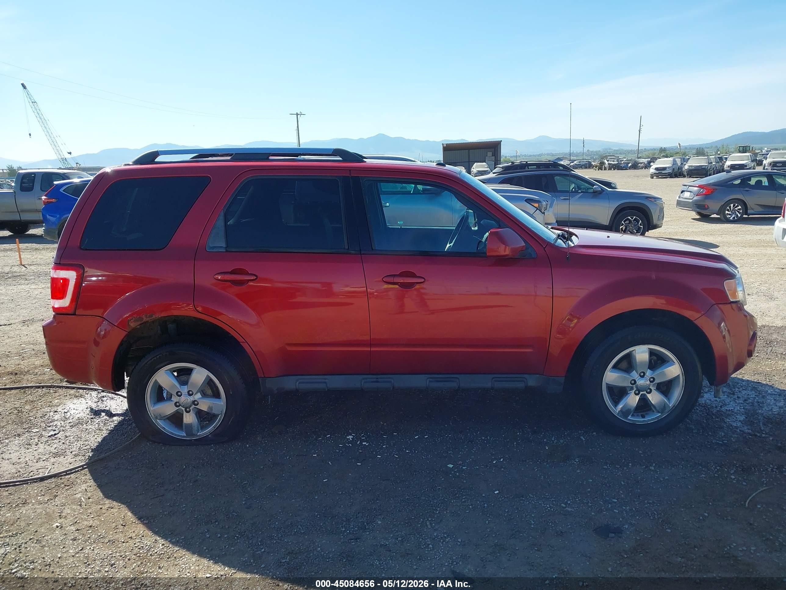 2012 Ford Escape Limited Red vin: 1FMCU9EG6CKC80037