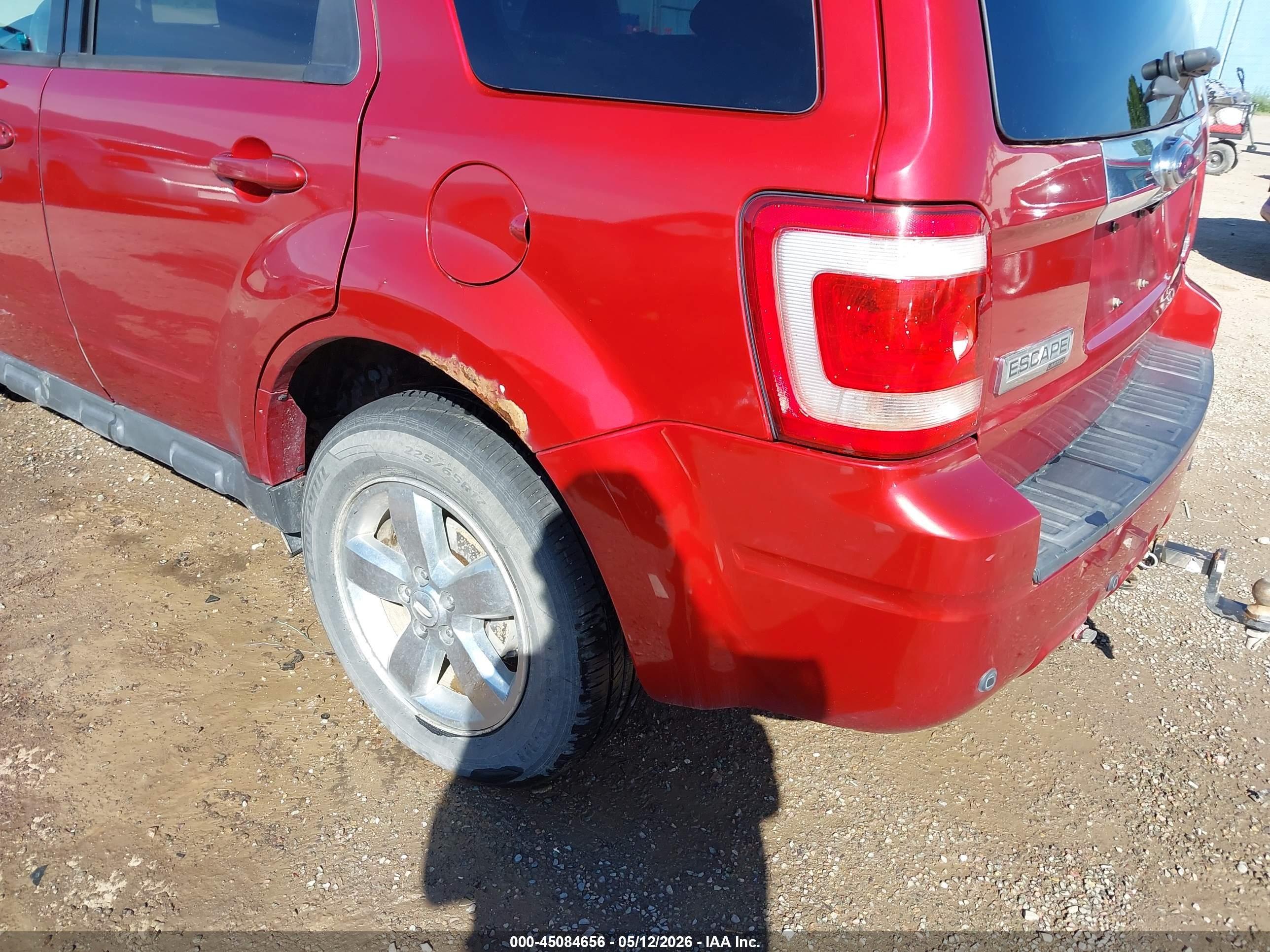 2012 Ford Escape Limited Red vin: 1FMCU9EG6CKC80037