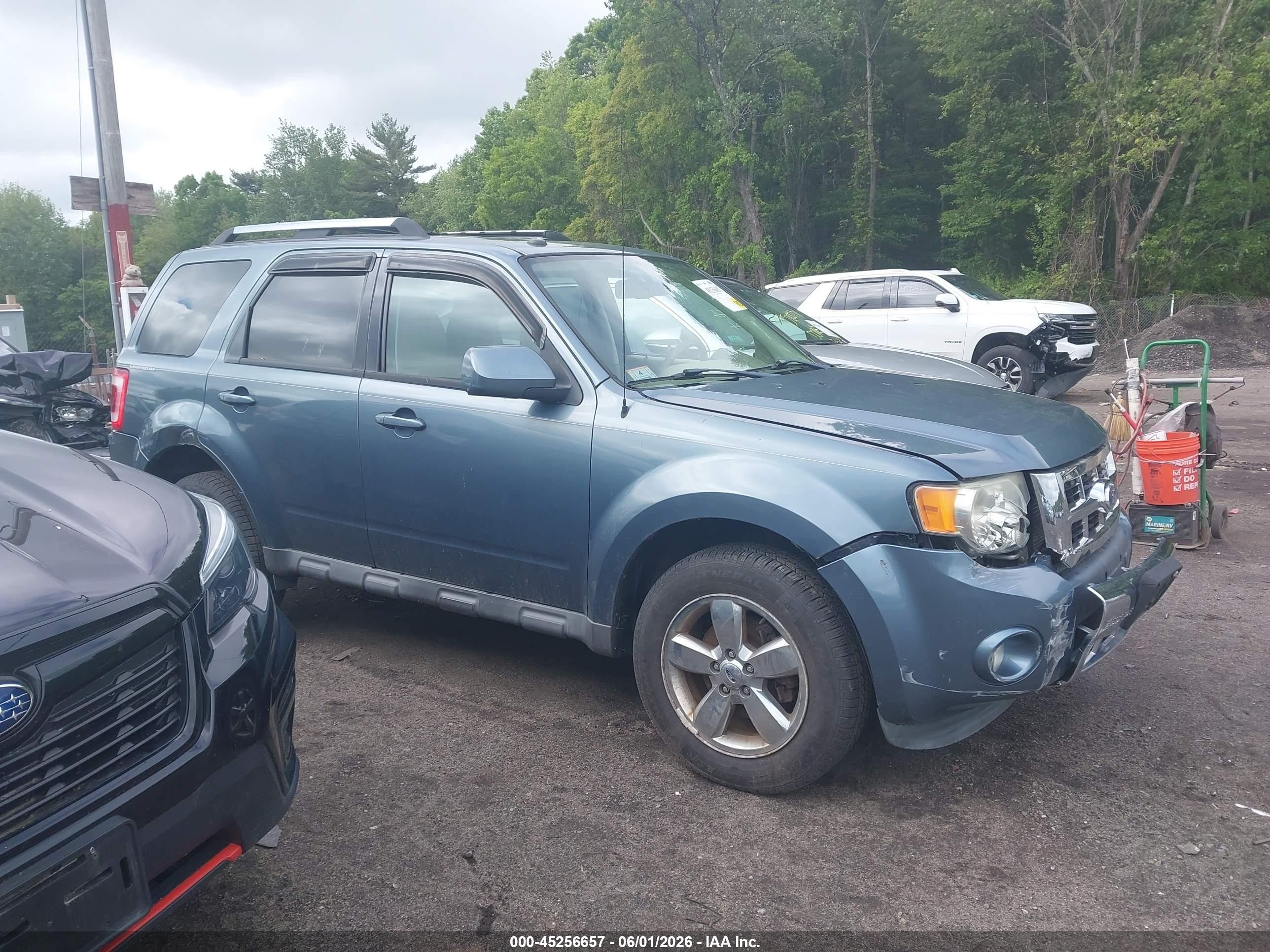 2010 Ford Escape Limited Blue vin: 1FMCU9EG7AKA73153