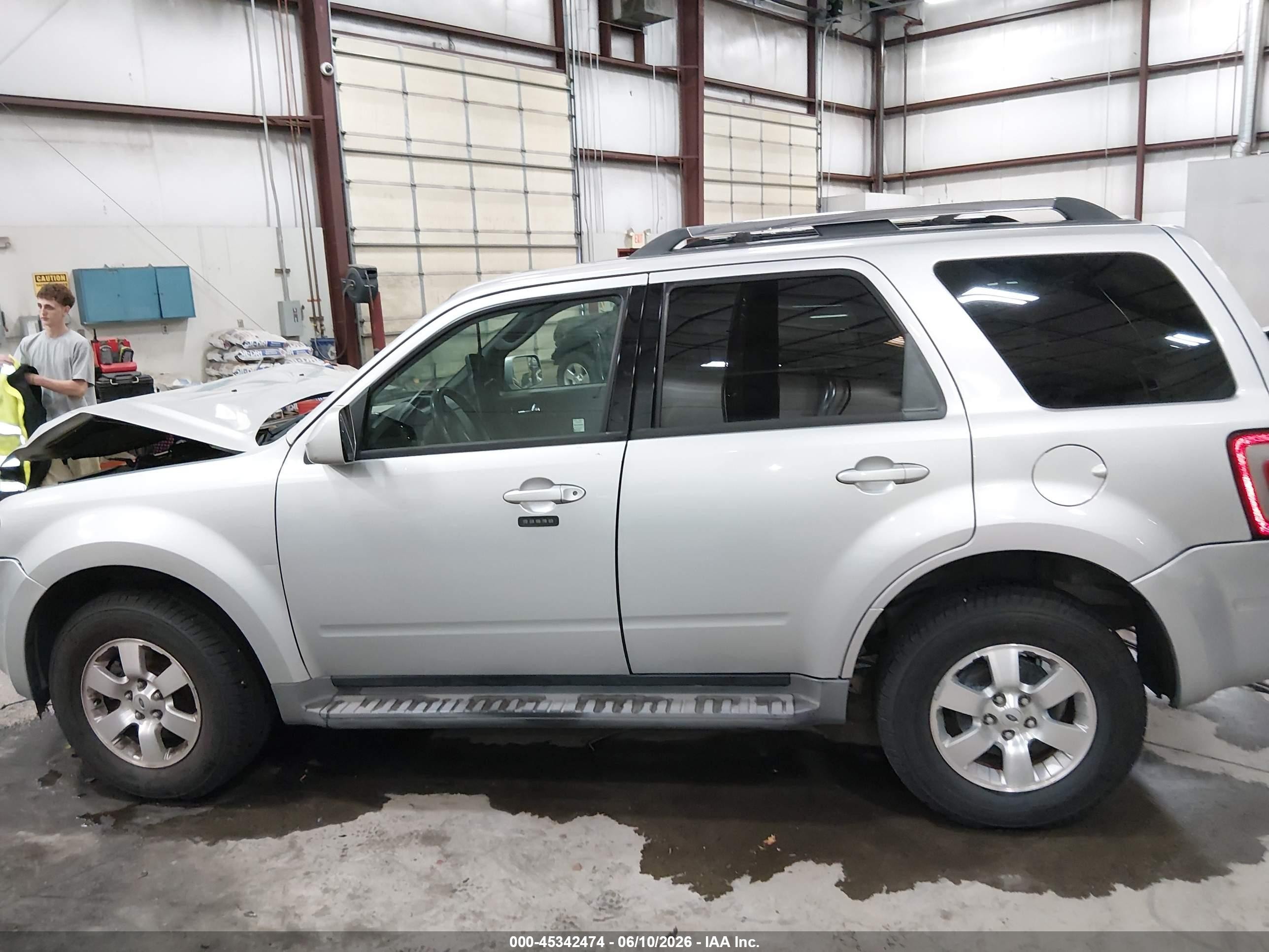 2011 Ford Escape Limited Gray vin: 1FMCU9EG7BKA82226