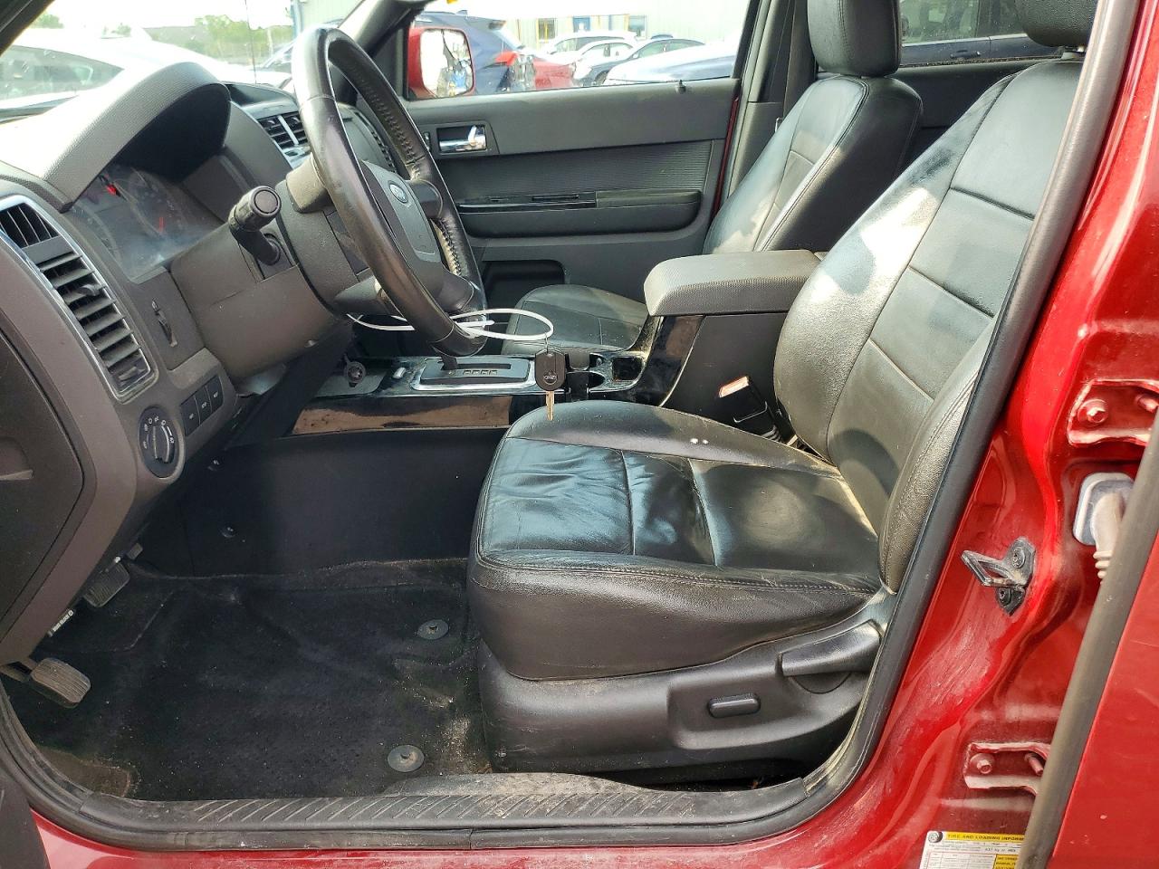 2011 Ford Escape Limited Red vin: 1FMCU9EG7BKB63291