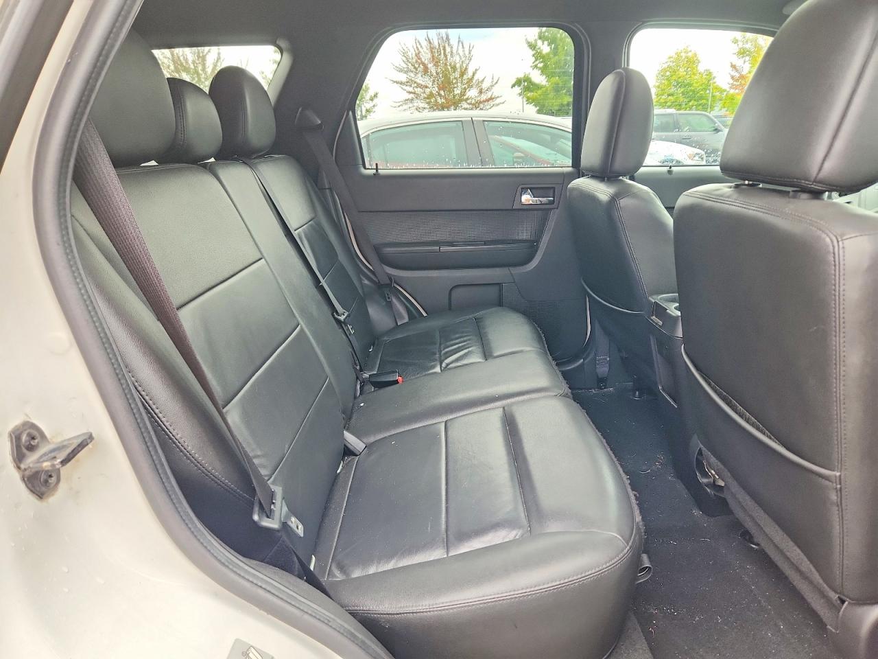 2012 Ford Escape Limited White vin: 1FMCU9EG7CKB67021