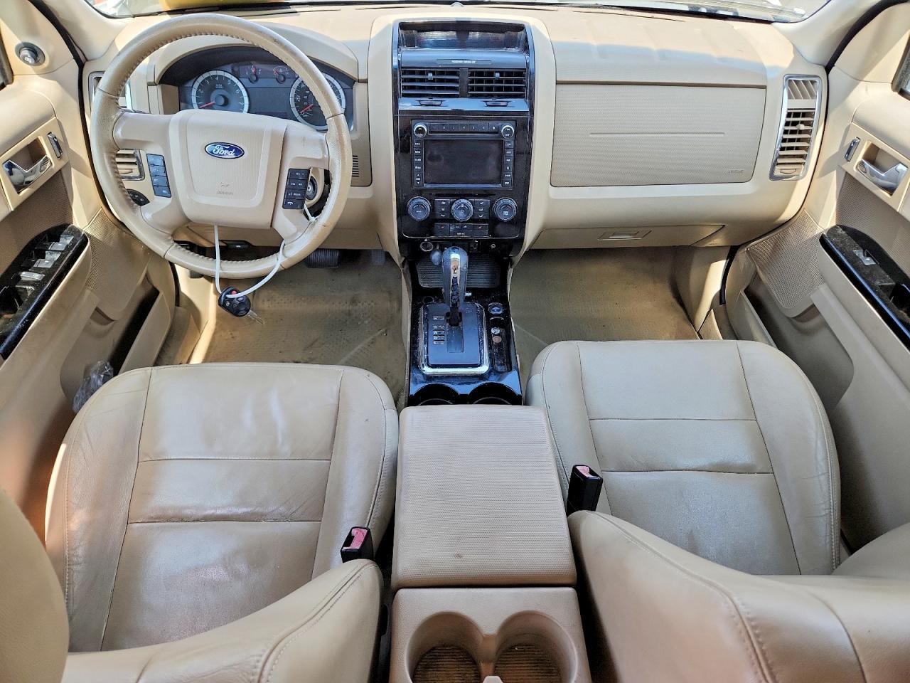 2010 Ford Escape Limited Белый vin: 1FMCU9EG8AKD27131