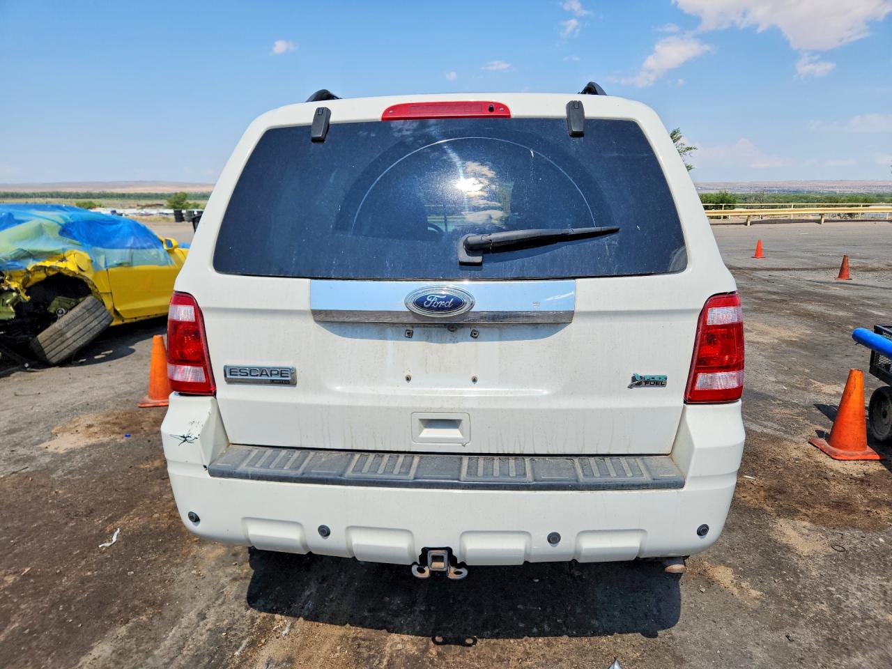 2010 Ford Escape Limited Белый vin: 1FMCU9EG8AKD27131