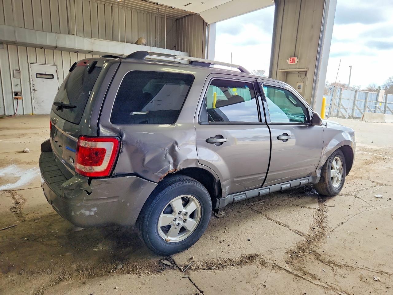 2010 Ford Escape Limited Gray vin: 1FMCU9EG8AKD33494