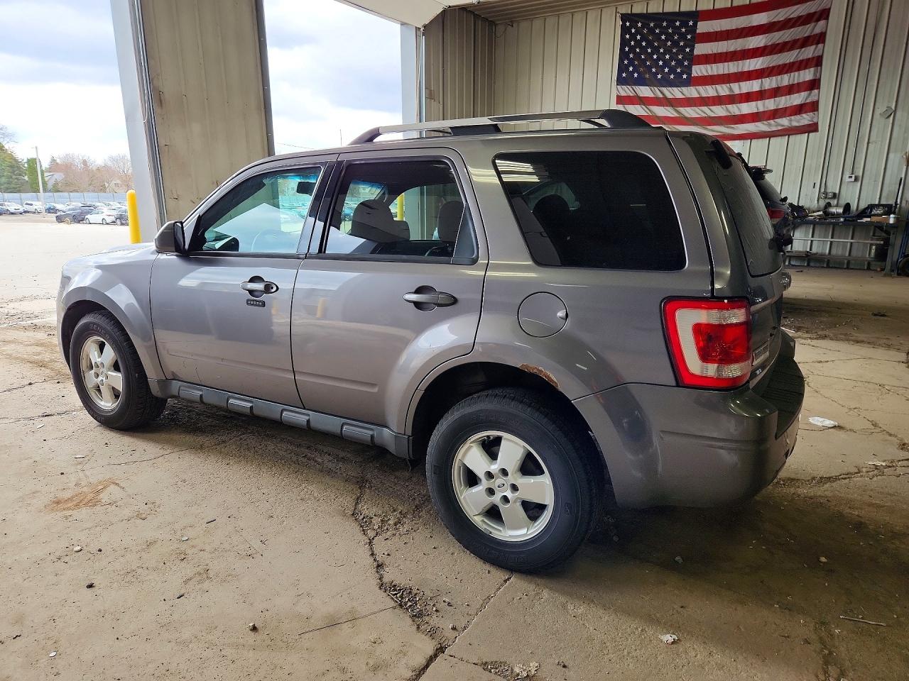 2010 Ford Escape Limited Gray vin: 1FMCU9EG8AKD33494