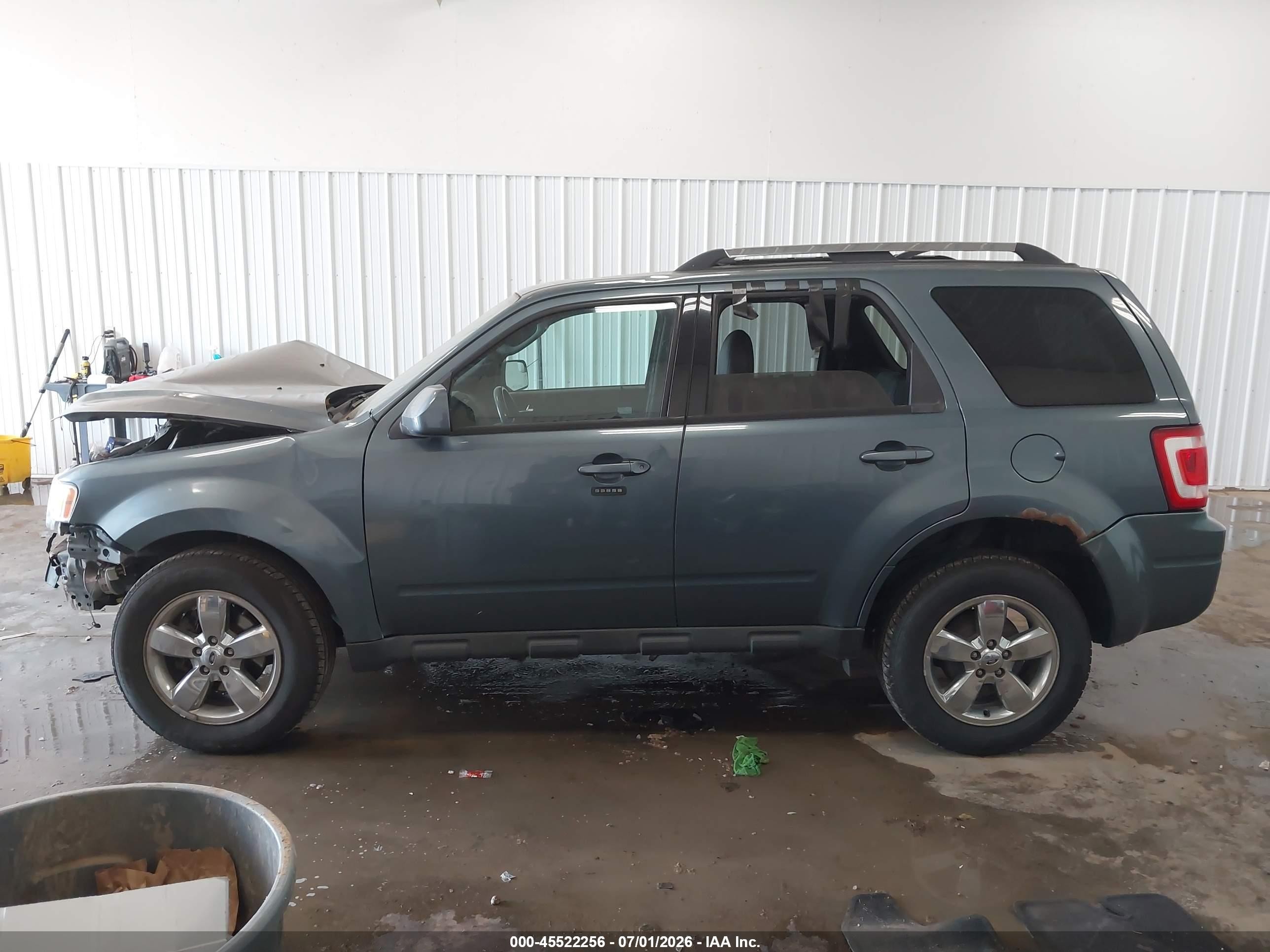 2011 Ford Escape Limited Blue vin: 1FMCU9EG8BKA74555