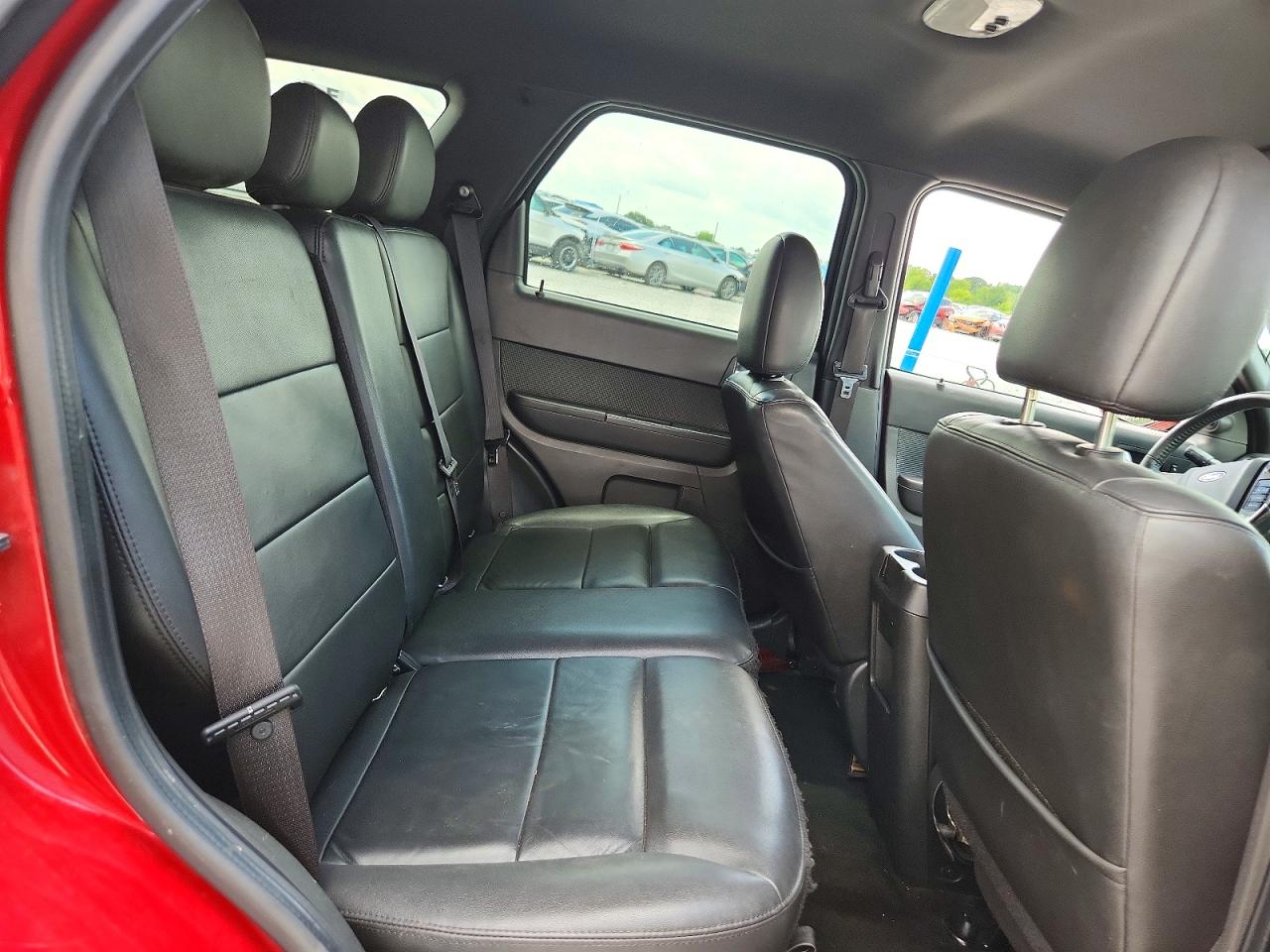 2011 Ford Escape Red vin: 1FMCU9EG8BKB27920