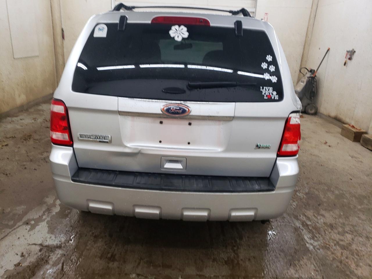 2011 Ford Escape Limited Silver vin: 1FMCU9EG8BKB85039