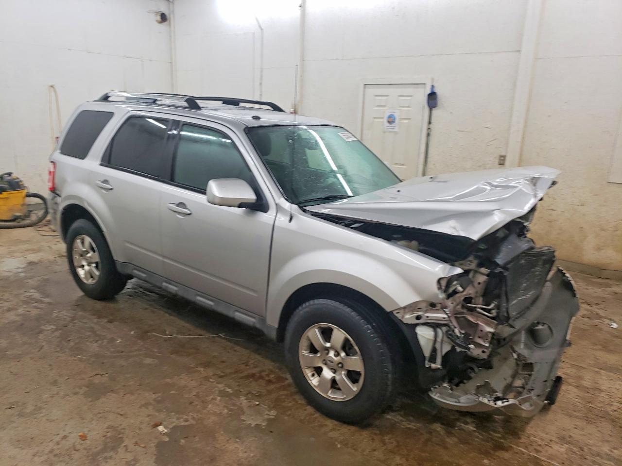 2011 Ford Escape Limited Silver vin: 1FMCU9EG8BKB85039