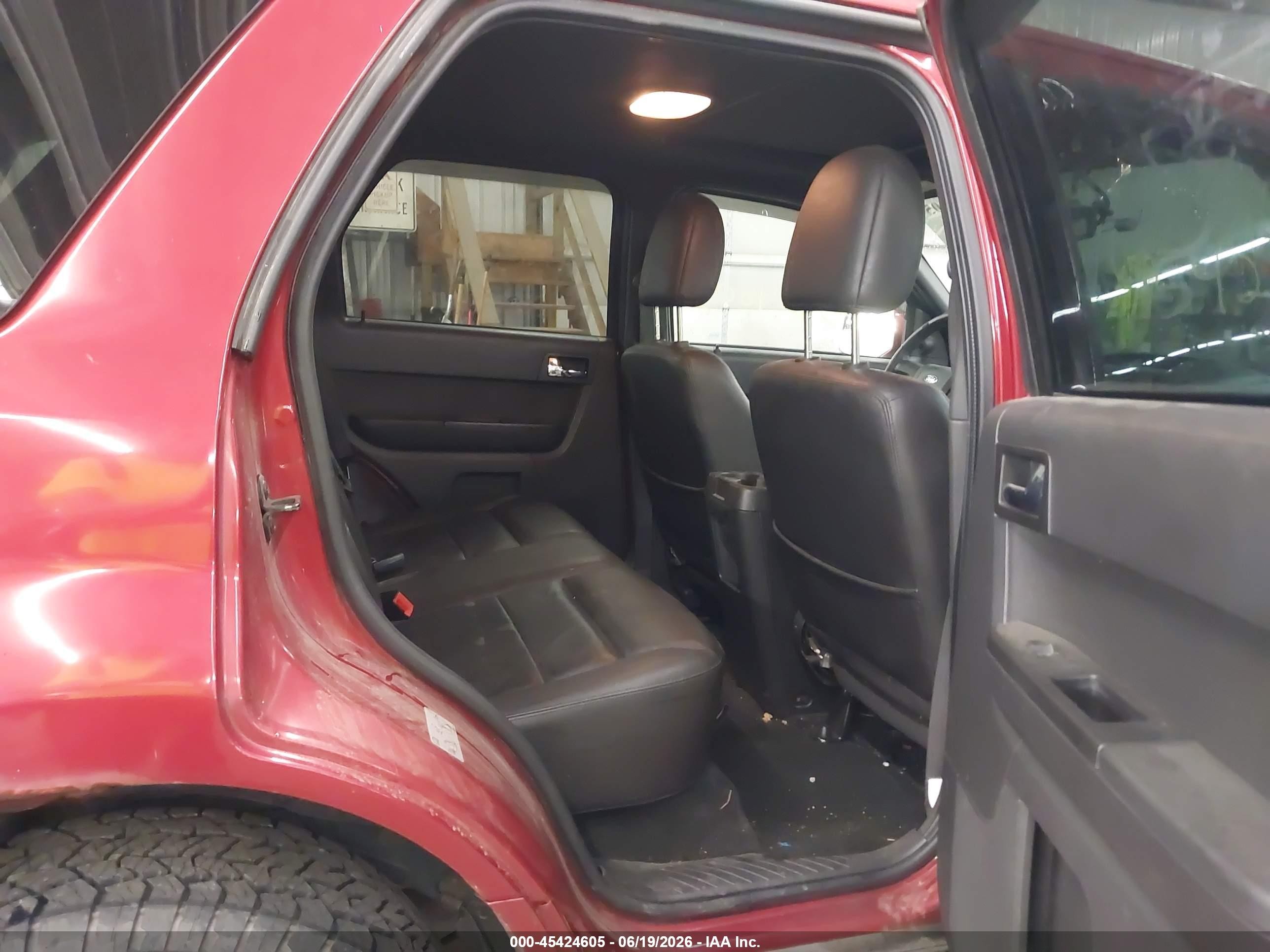 2012 Ford Escape Limited Maroon vin: 1FMCU9EG8CKA33571