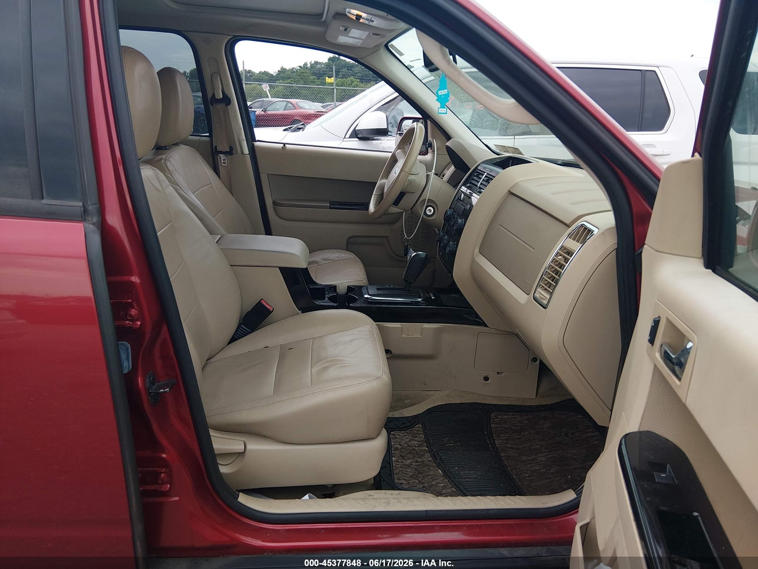 2012 Ford Escape Limited Red vin: 1FMCU9EG8CKB88928