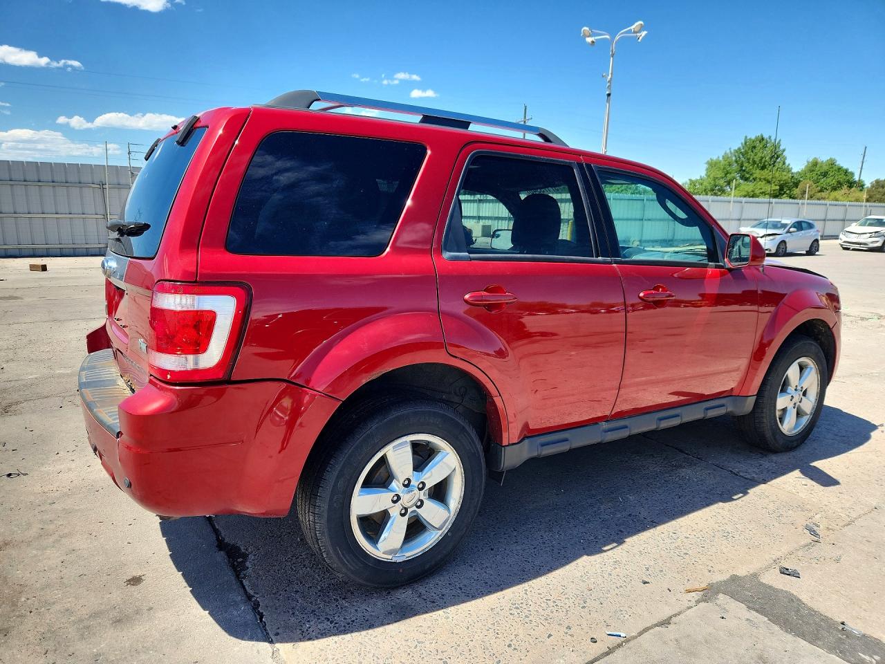 2012 Ford Escape Limited Red vin: 1FMCU9EG8CKC77561