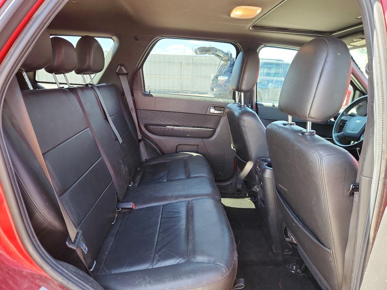 2012 Ford Escape Limited Red vin: 1FMCU9EG8CKC77561
