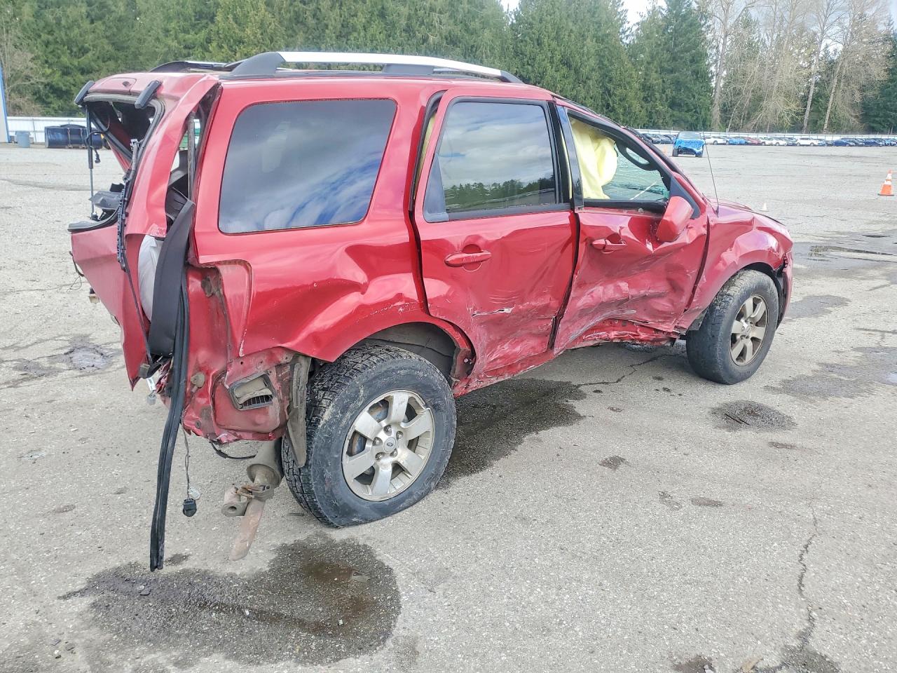 2010 Ford Escape Limited Red vin: 1FMCU9EG9AKB35300