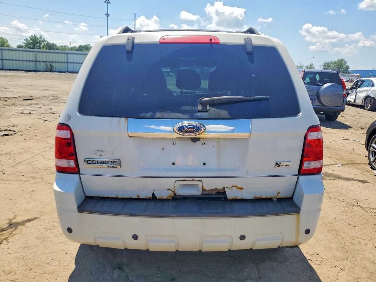 2011 Ford Escape Limited White vin: 1FMCU9EG9BKA52175