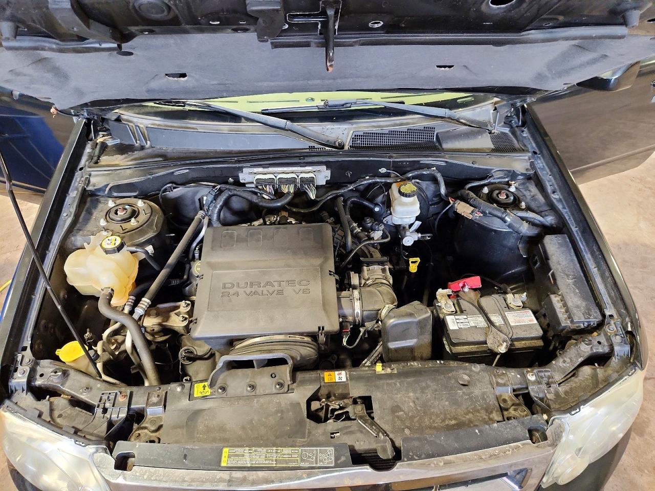 2011 Ford Escape Limited Черный vin: 1FMCU9EG9BKA72152
