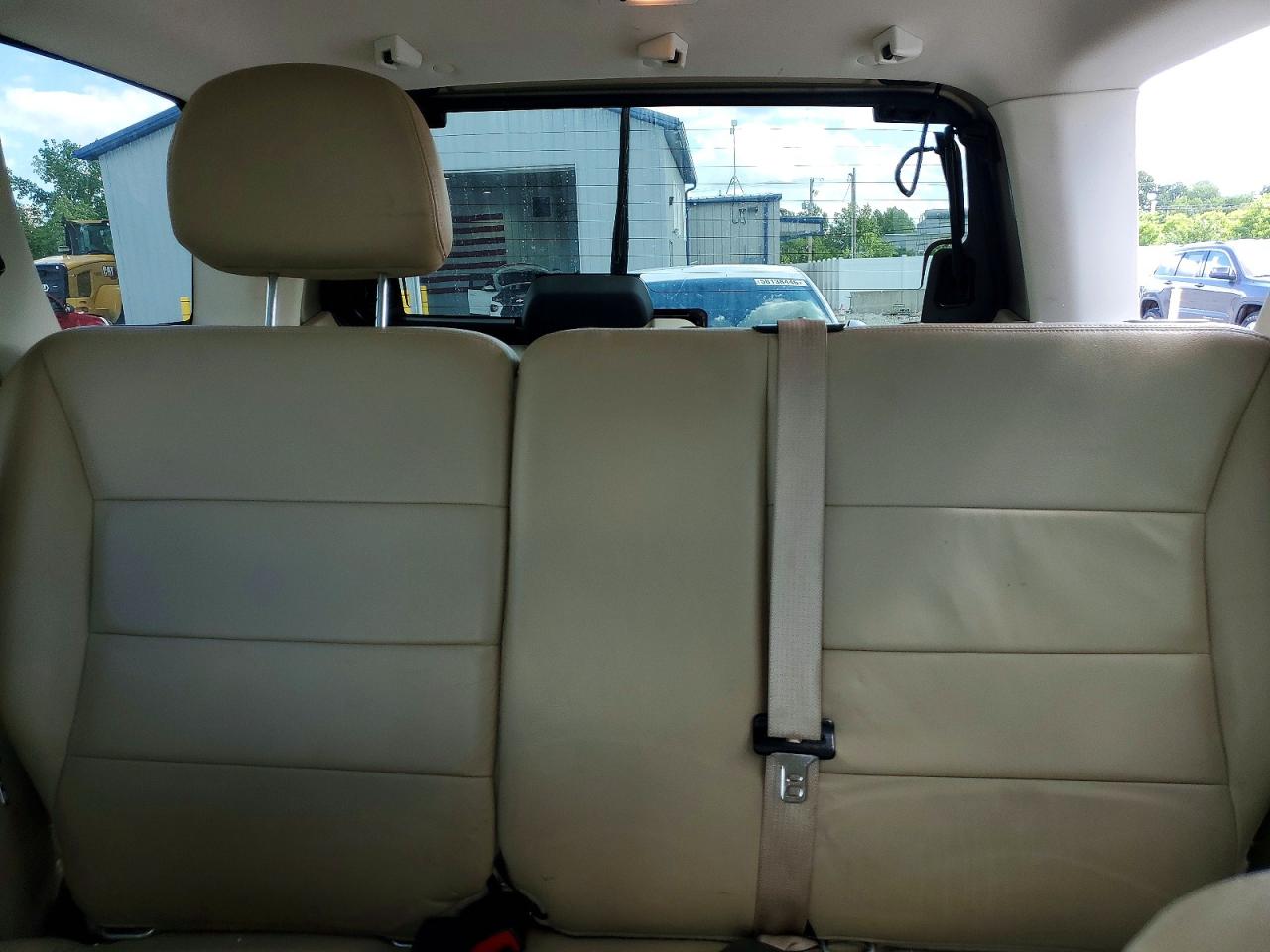 2011 Ford Escape Limited Золотой vin: 1FMCU9EG9BKB96390