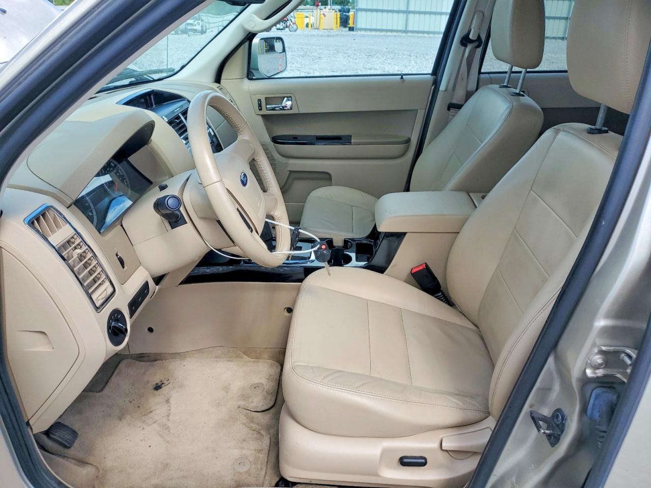 2011 Ford Escape Limited Золотой vin: 1FMCU9EG9BKB96390