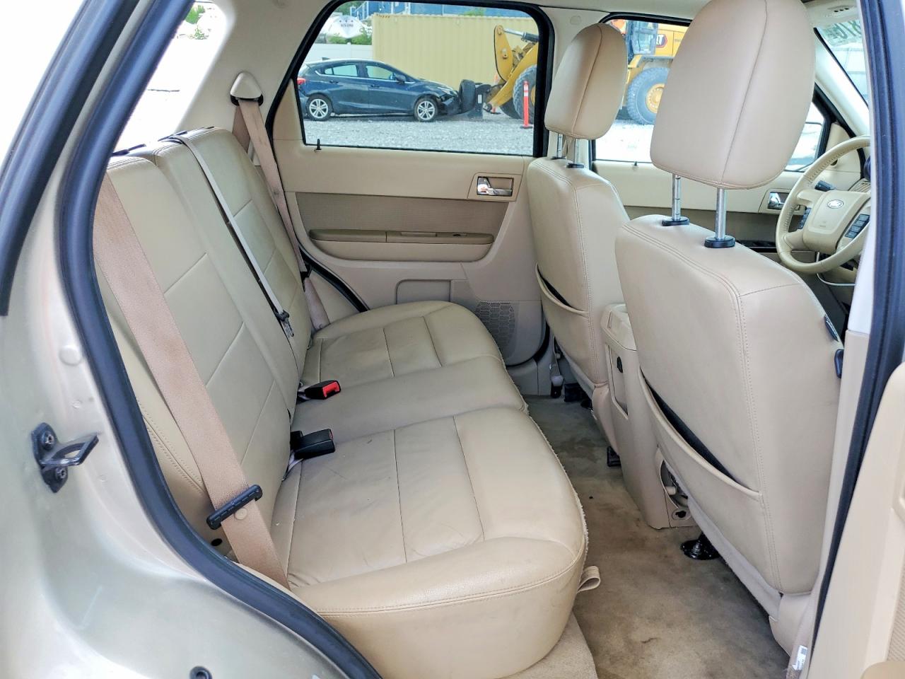 2011 Ford Escape Limited Золотой vin: 1FMCU9EG9BKB96390