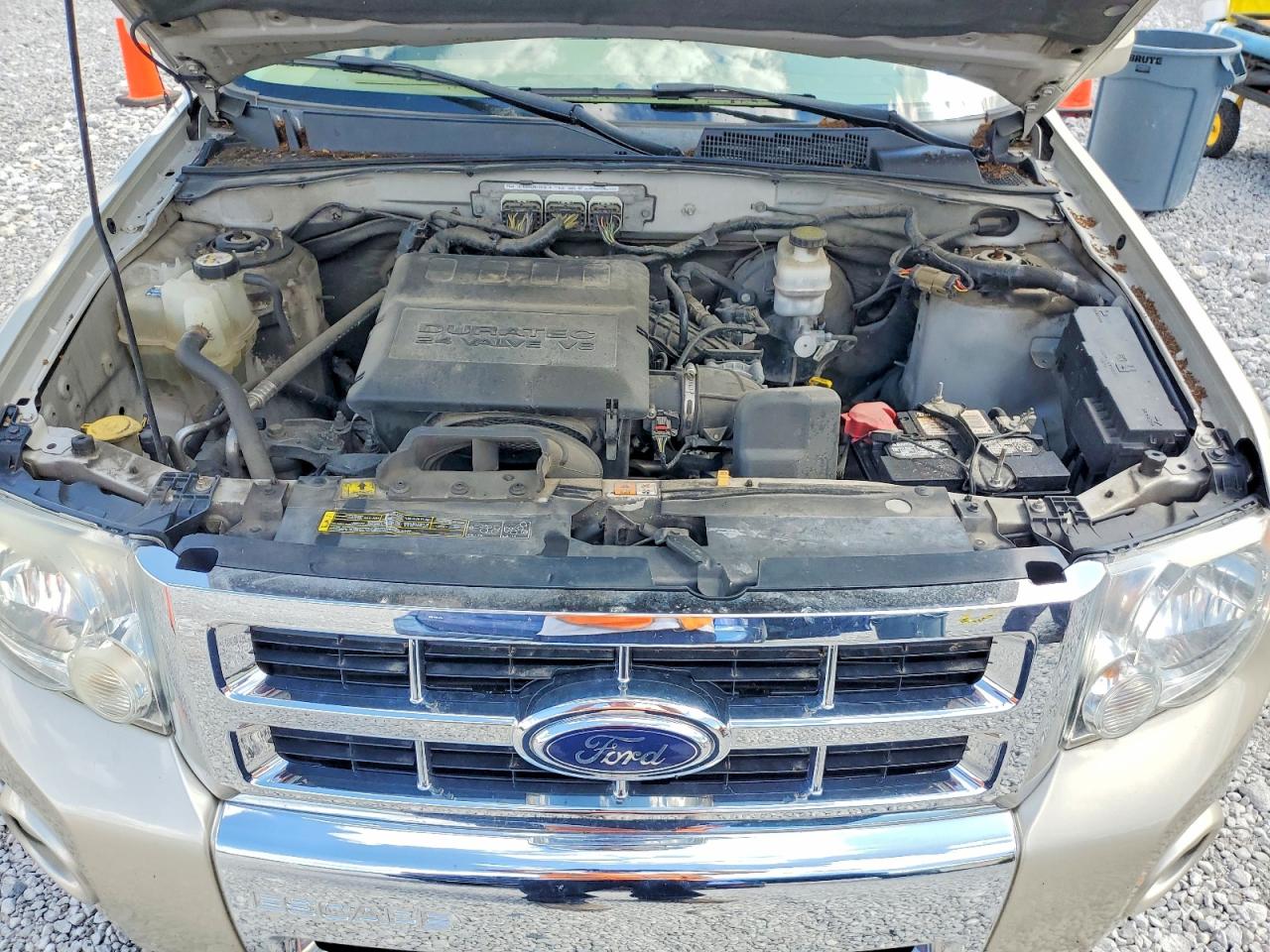 2011 Ford Escape Limited Золотой vin: 1FMCU9EG9BKB96390
