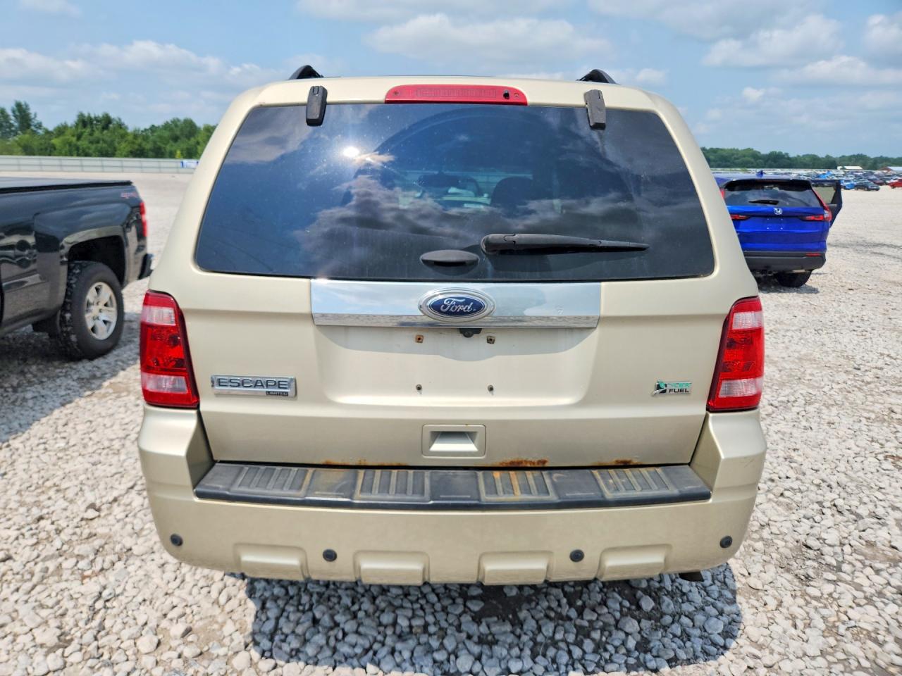 2012 Ford Escape Tan vin: 1FMCU9EG9CKB89845