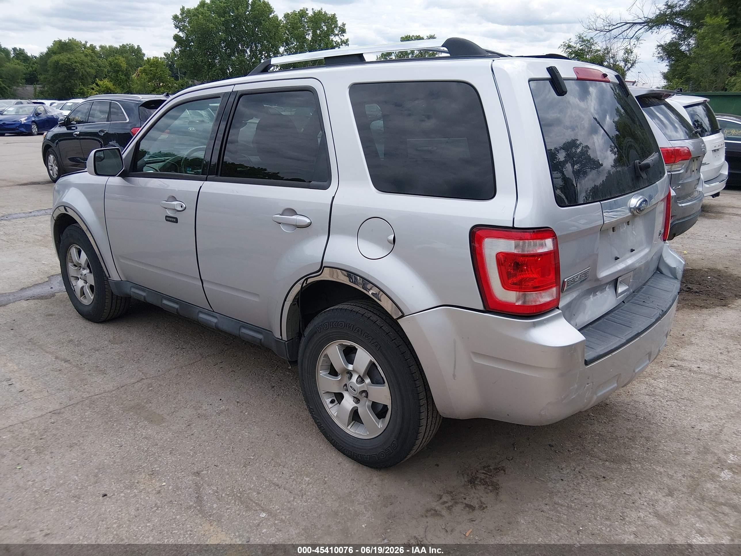 2010 Ford Escape Limited Silver vin: 1FMCU9EGXAKA68951