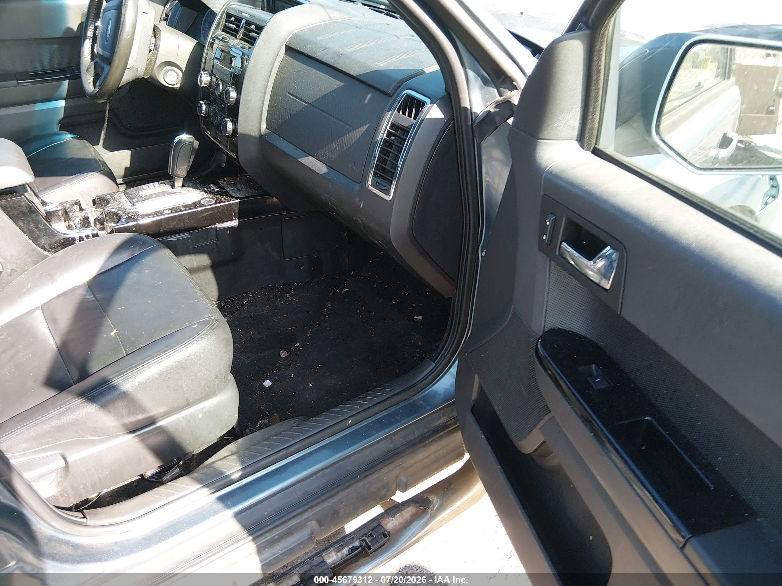 2011 Ford Escape Limited Light Blue vin: 1FMCU9EGXBKB08432
