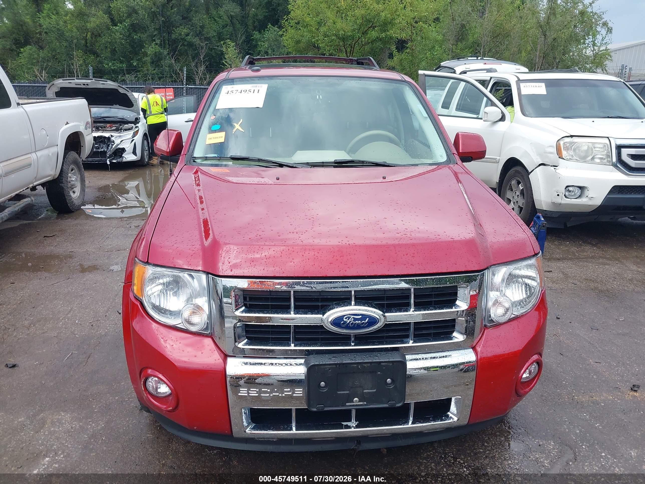 2011 Ford Escape Limited Red vin: 1FMCU9EGXBKB13422
