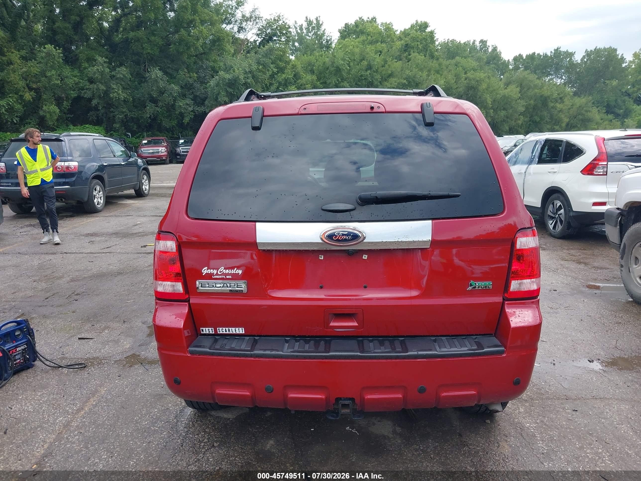 2011 Ford Escape Limited Red vin: 1FMCU9EGXBKB13422