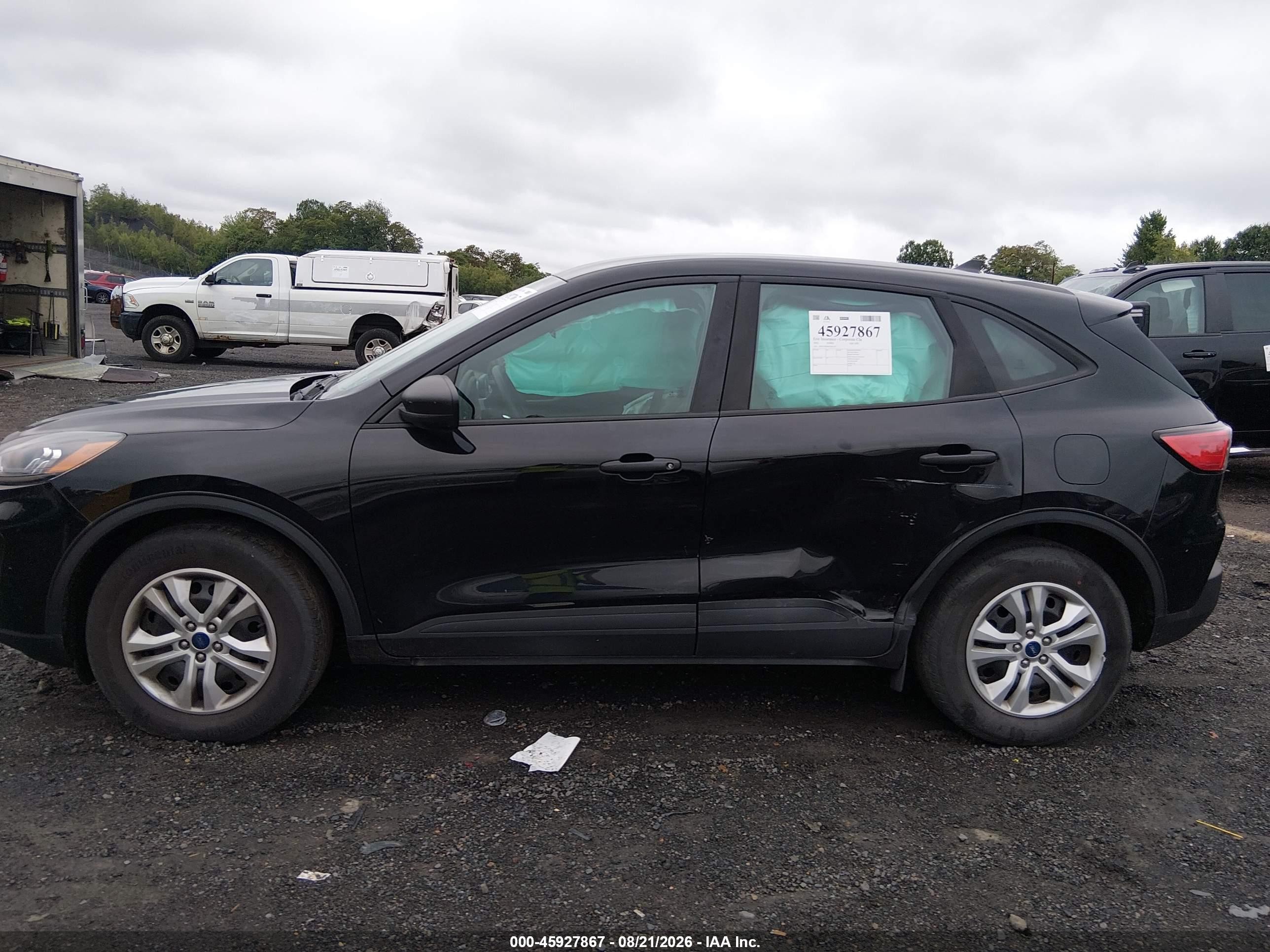 2022 Ford Escape S Black vin: 1FMCU9F66NUB61577