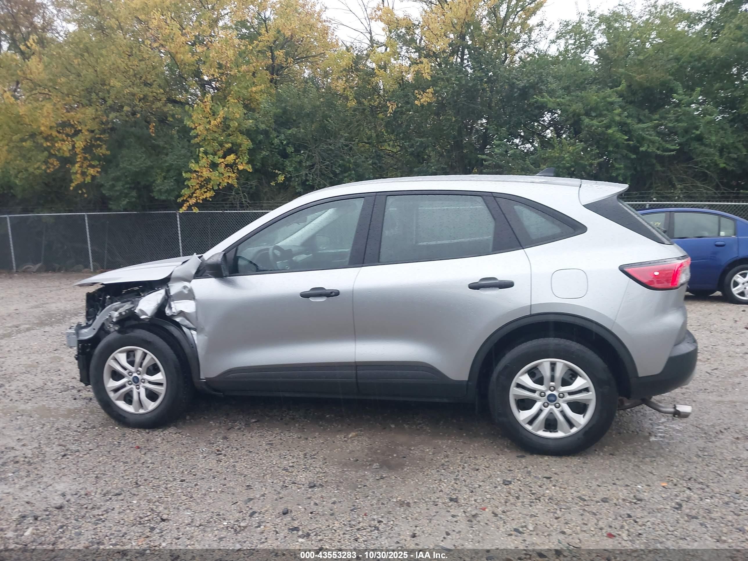 2022 Ford Escape S Silver vin: 1FMCU9F67NUB22206