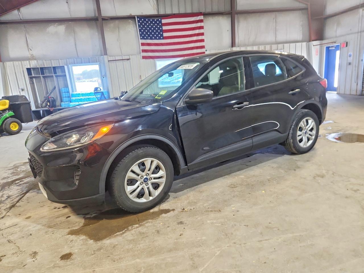 2020 Ford Escape S Черный vin: 1FMCU9F68LUB53185