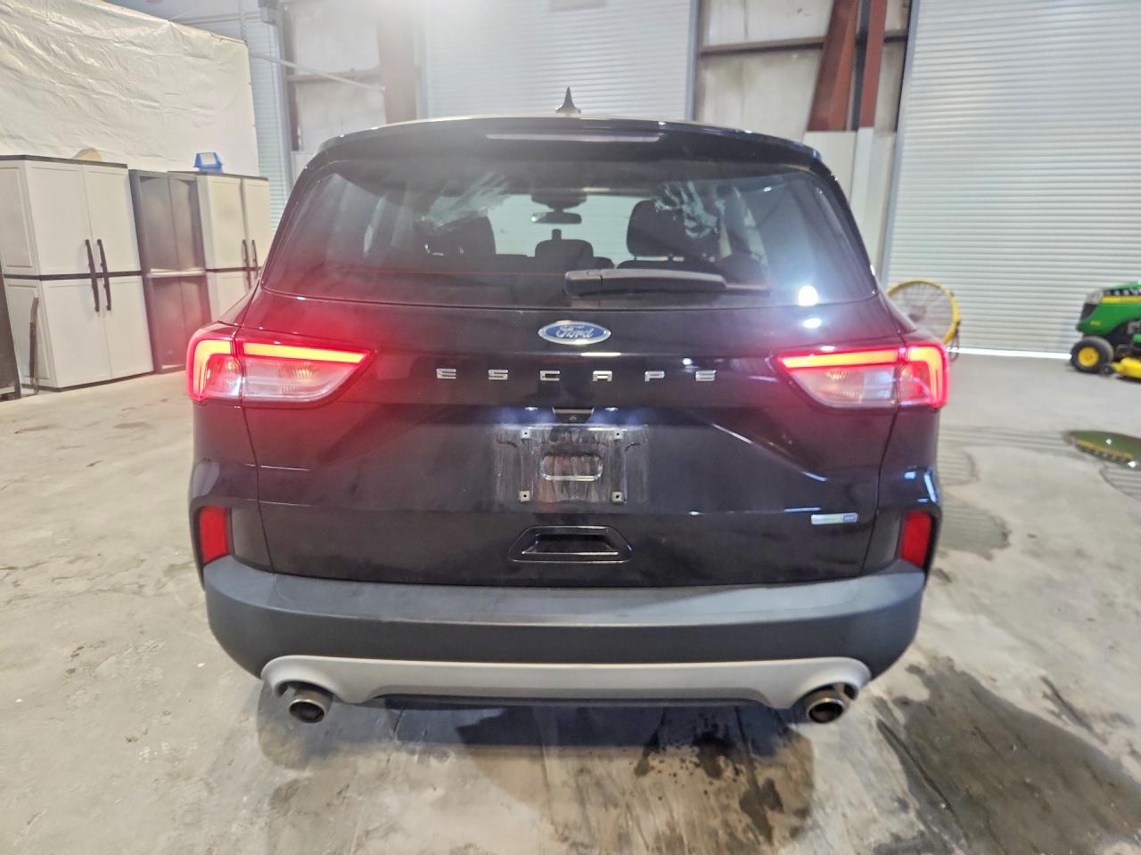 2020 Ford Escape S Черный vin: 1FMCU9F68LUB53185