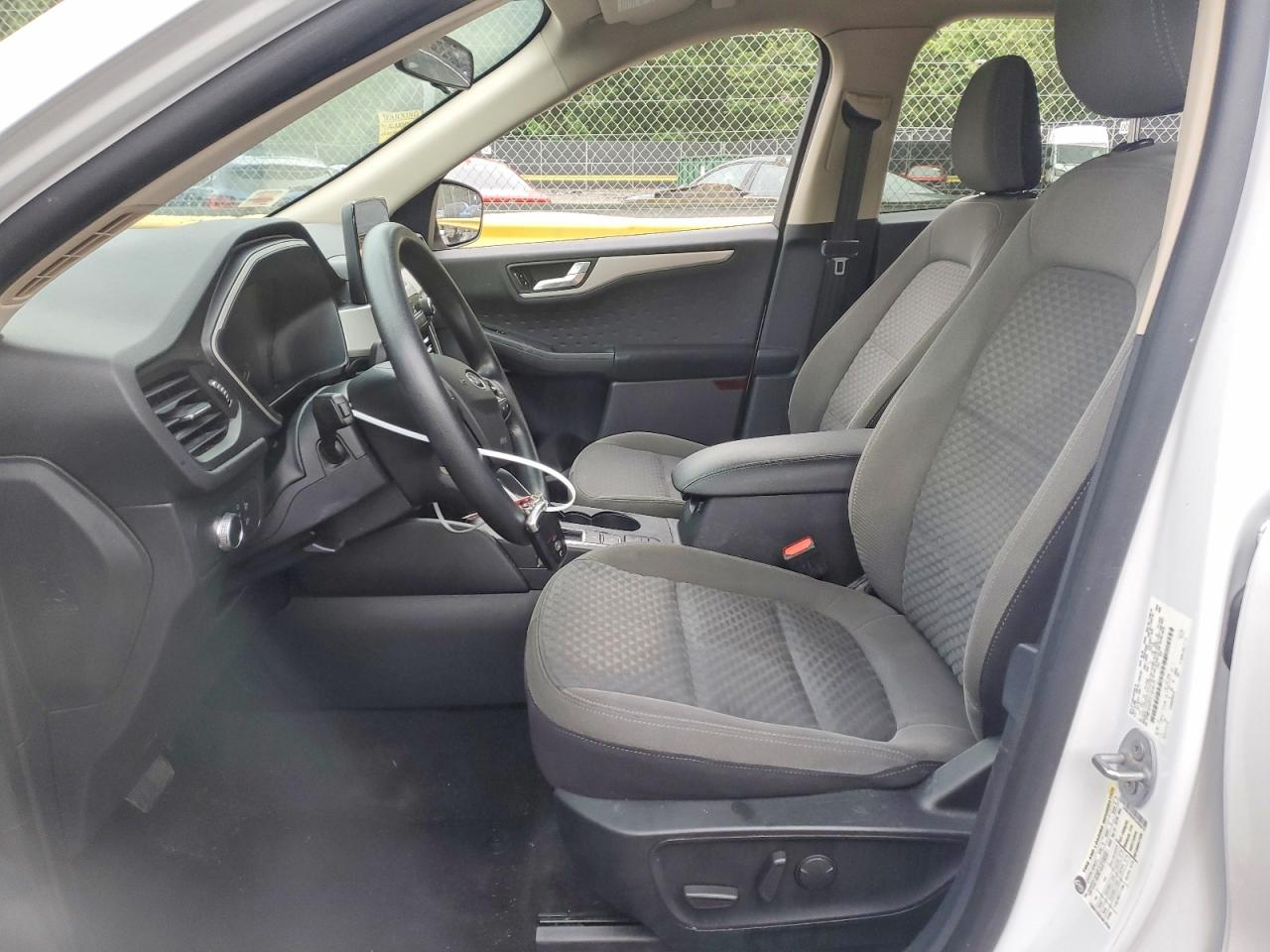 2020 Ford Escape Se White vin: 1FMCU9G62LUB59210