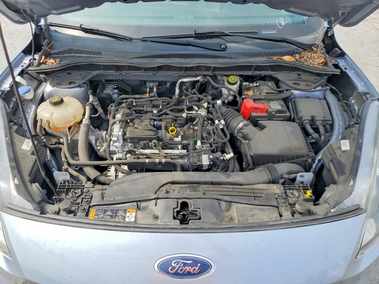2022 Ford Escape Se Серебряный vin: 1FMCU9G62NUA66982