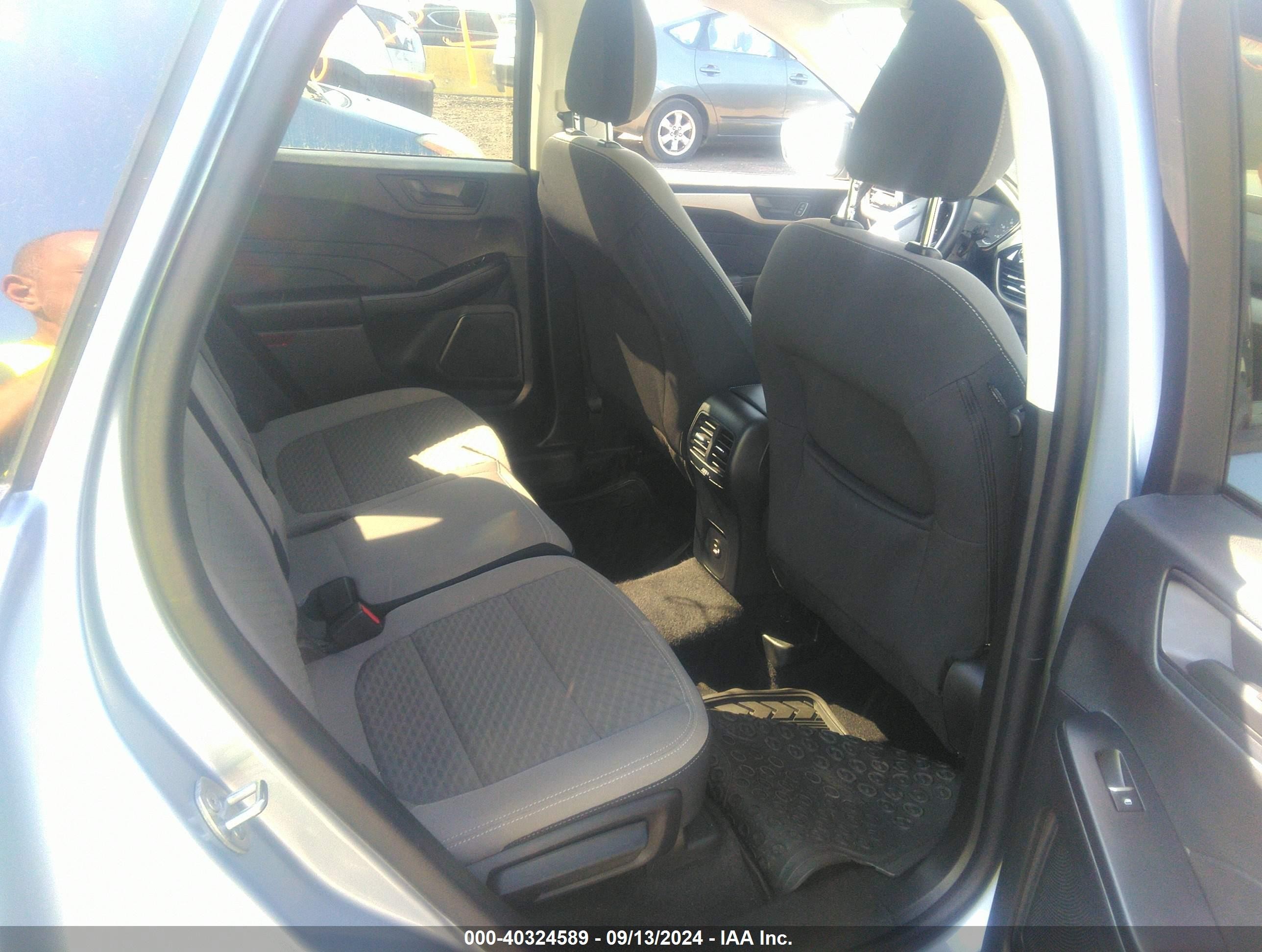 2022 Ford Escape Se Blue vin: 1FMCU9G62NUB93568
