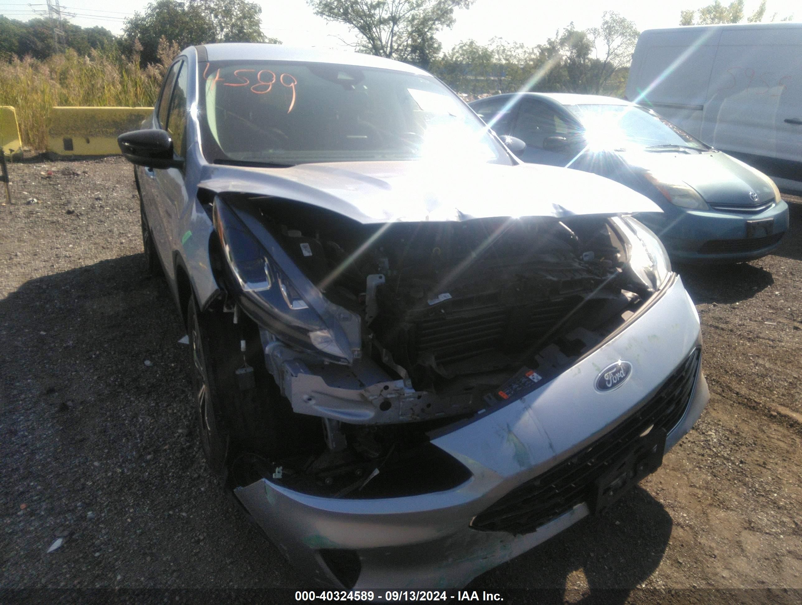 2022 Ford Escape Se Blue vin: 1FMCU9G62NUB93568