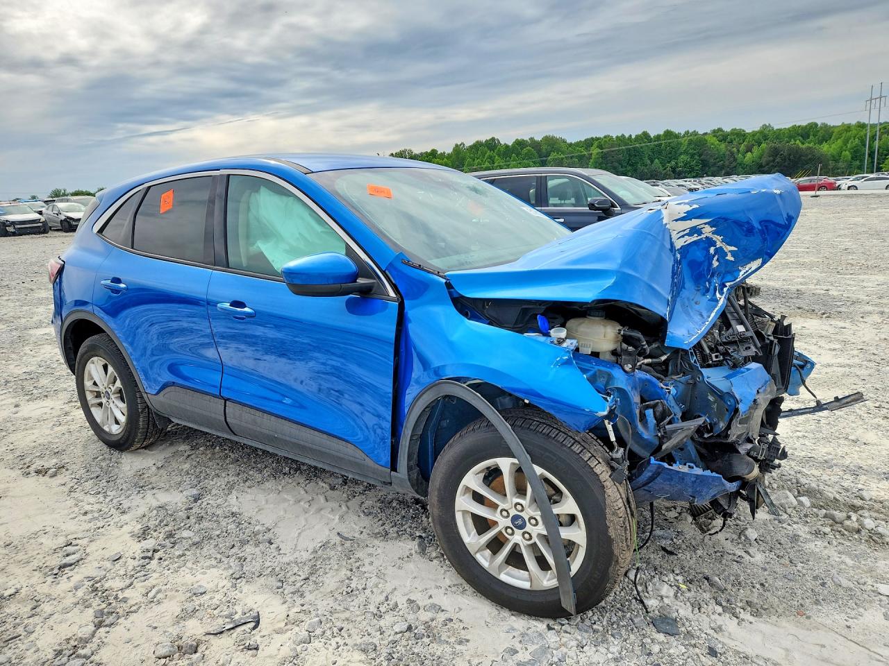 2020 Ford Escape Se Синий vin: 1FMCU9G63LUA09171