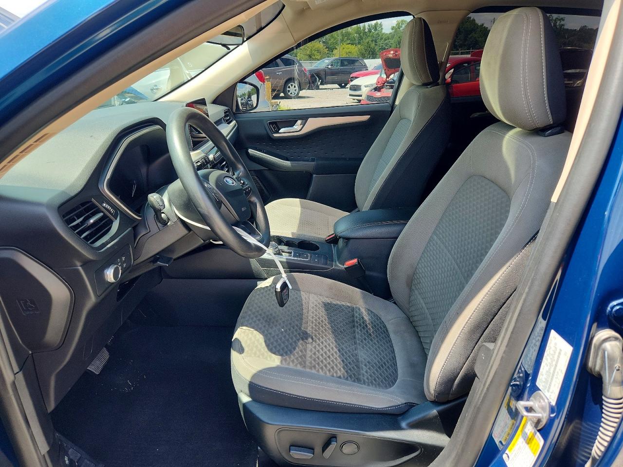 2020 Ford Escape Se Blue vin: 1FMCU9G63LUC52723