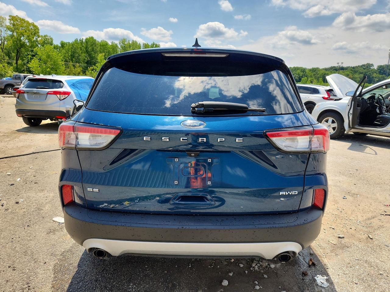2020 Ford Escape Se Blue vin: 1FMCU9G63LUC52723