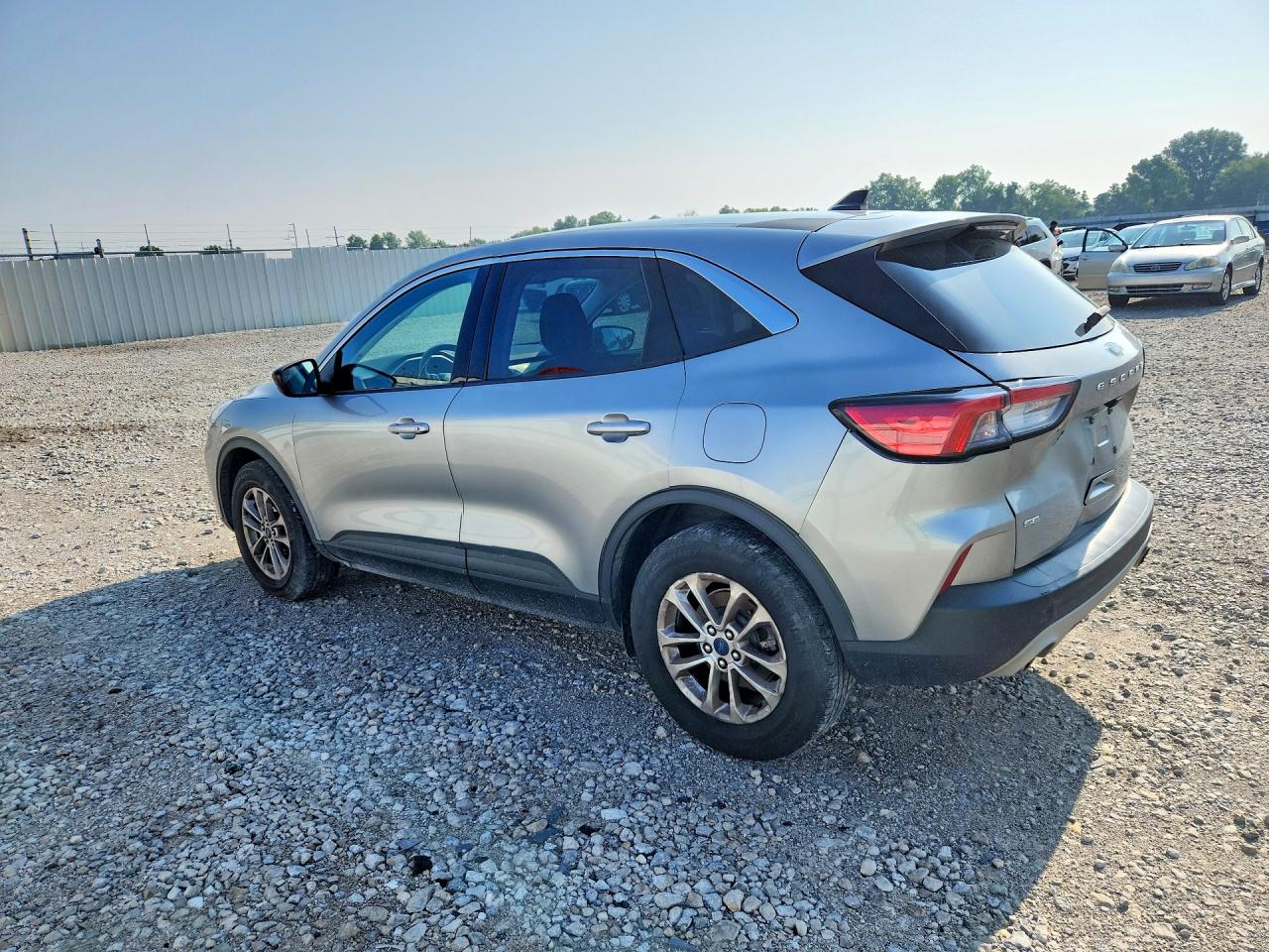 2022 Ford Escape Se Silver vin: 1FMCU9G64NUB69790