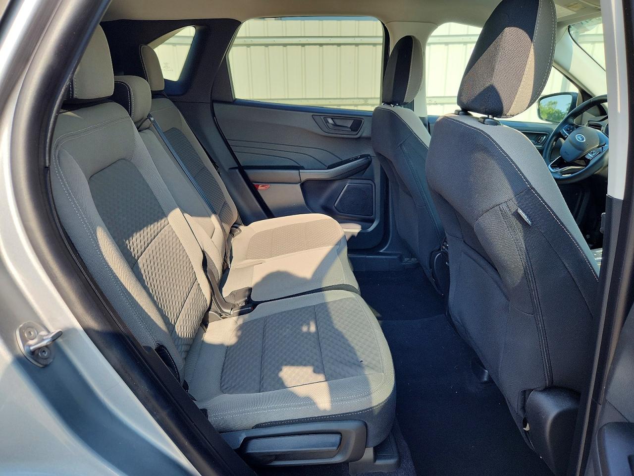2022 Ford Escape Se Silver vin: 1FMCU9G64NUB69790