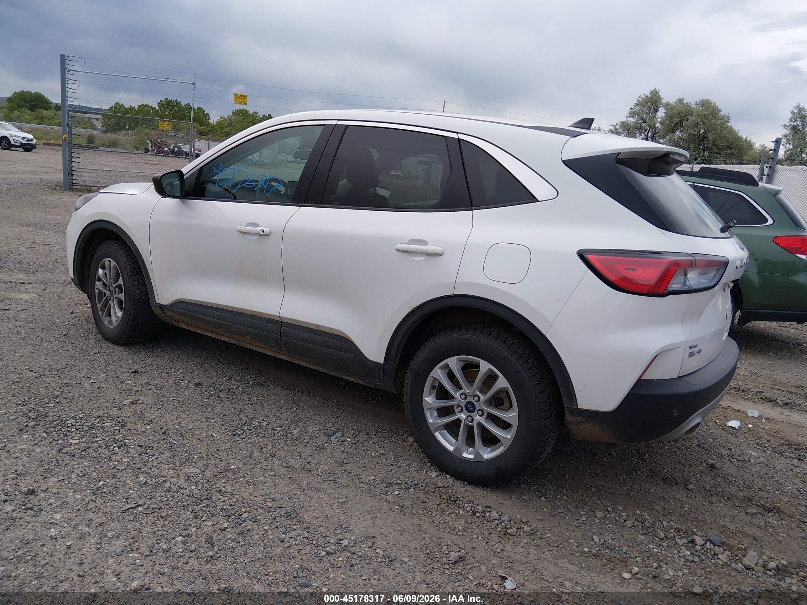 2022 Ford Escape Se White vin: 1FMCU9G66NUA60926