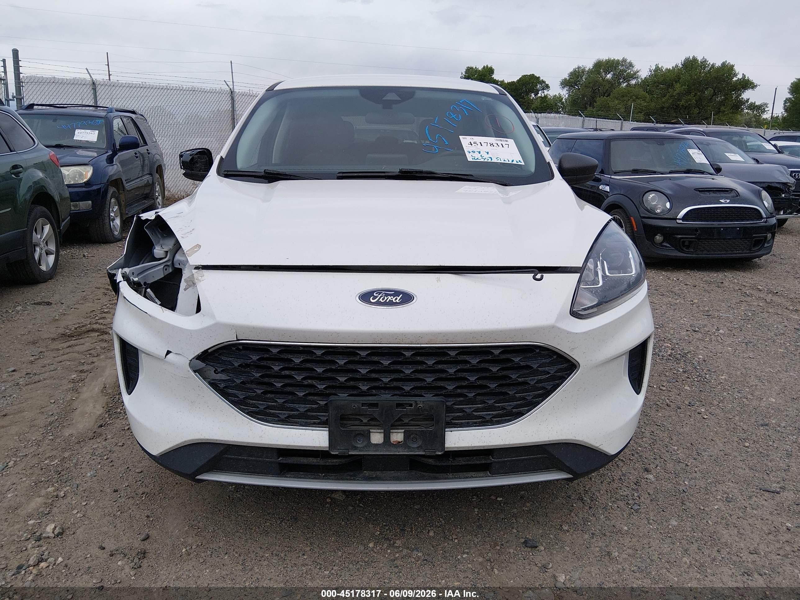 2022 Ford Escape Se White vin: 1FMCU9G66NUA60926