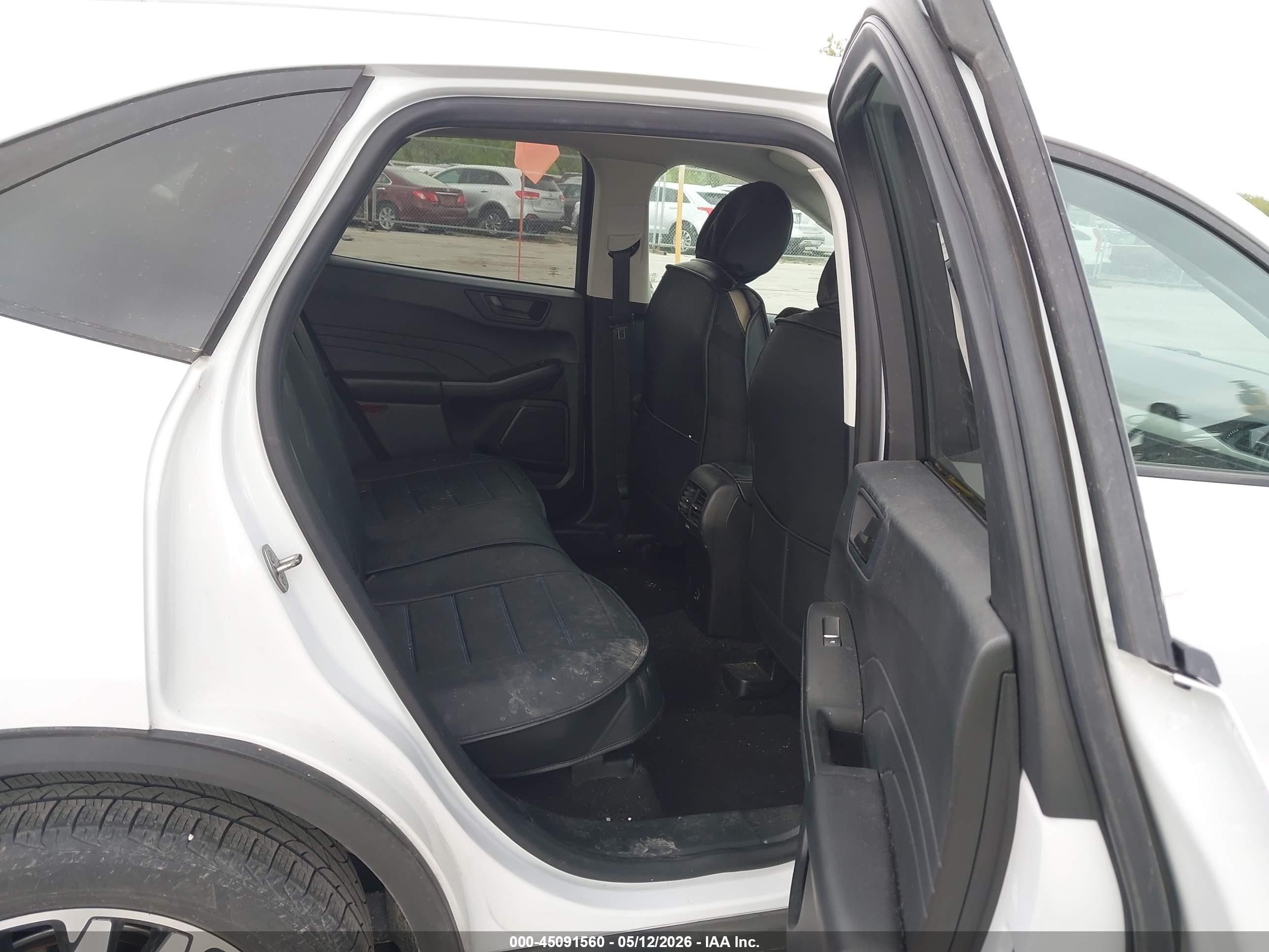 2022 Ford Escape Se Белый vin: 1FMCU9G66NUB17352